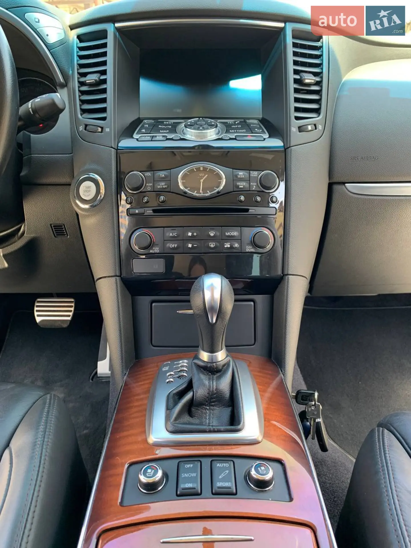 Infiniti FX 37, 2011