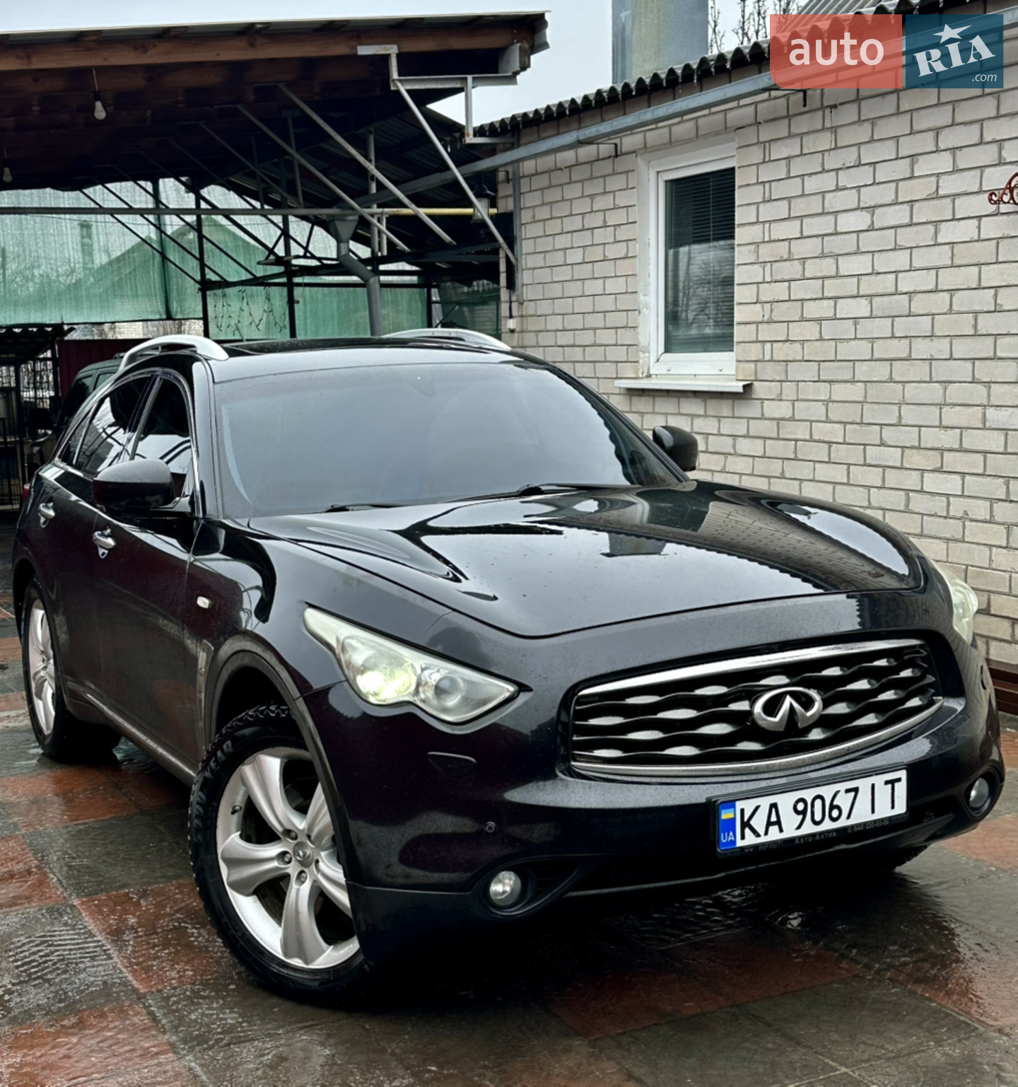 Infiniti FX 37, 2011