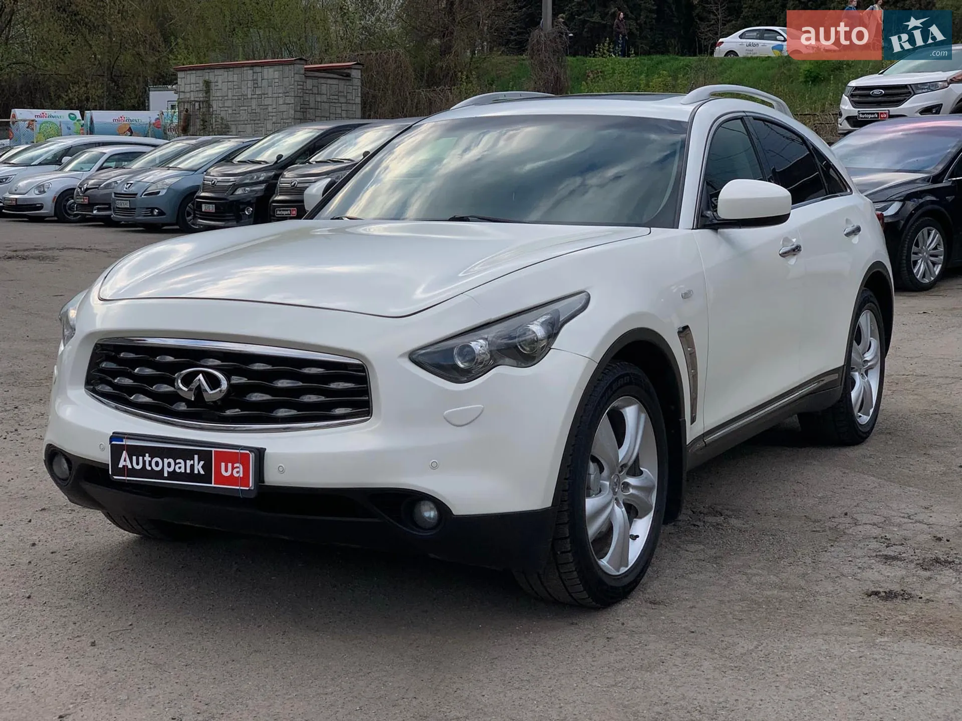 Infiniti FX 37, 2011