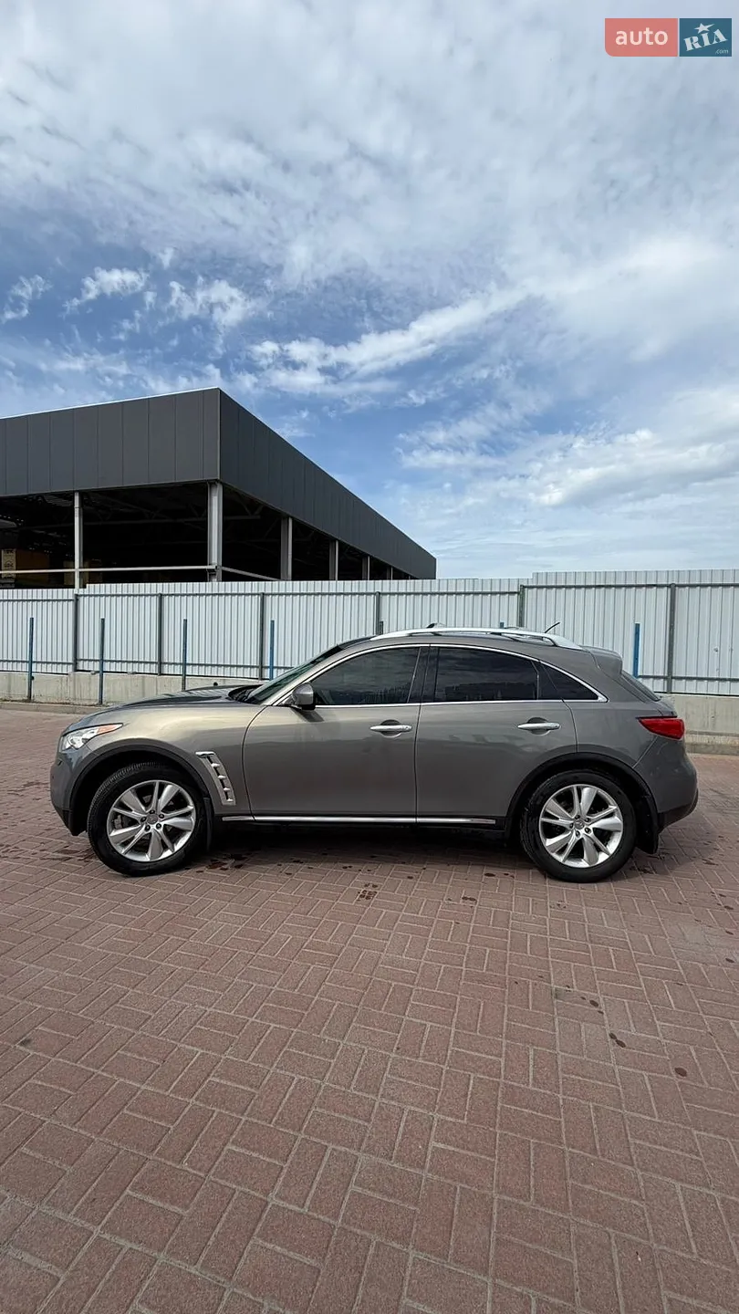 Infiniti FX 37, 2012