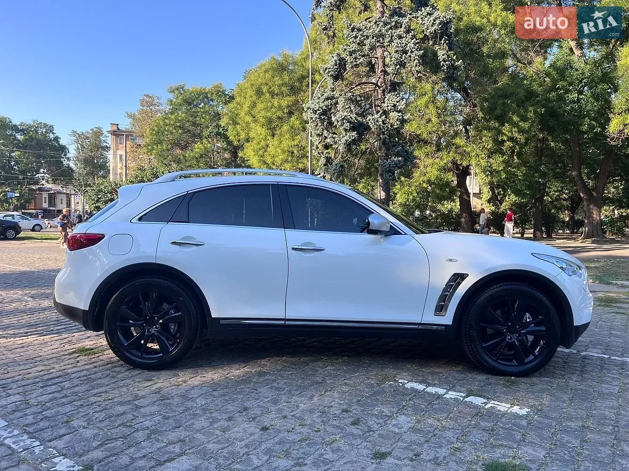 Infiniti FX 37, 2012