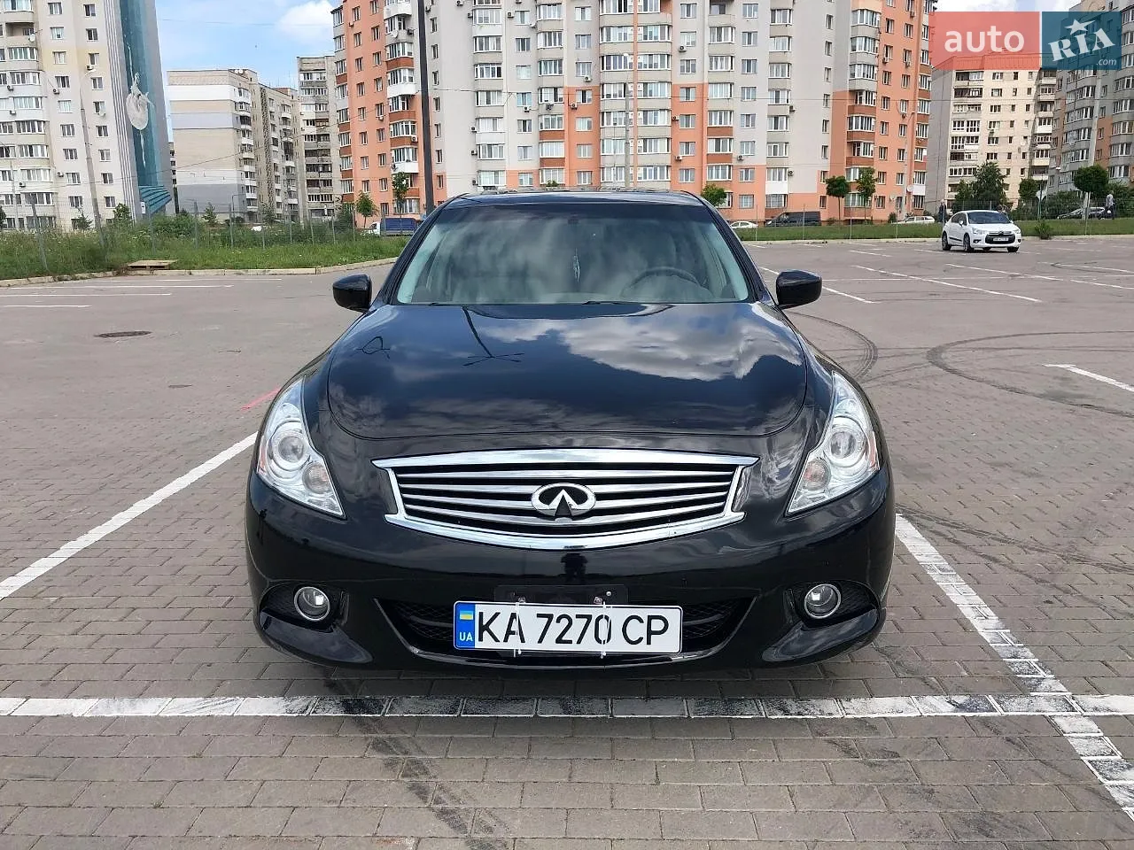 Infiniti G25, 2010