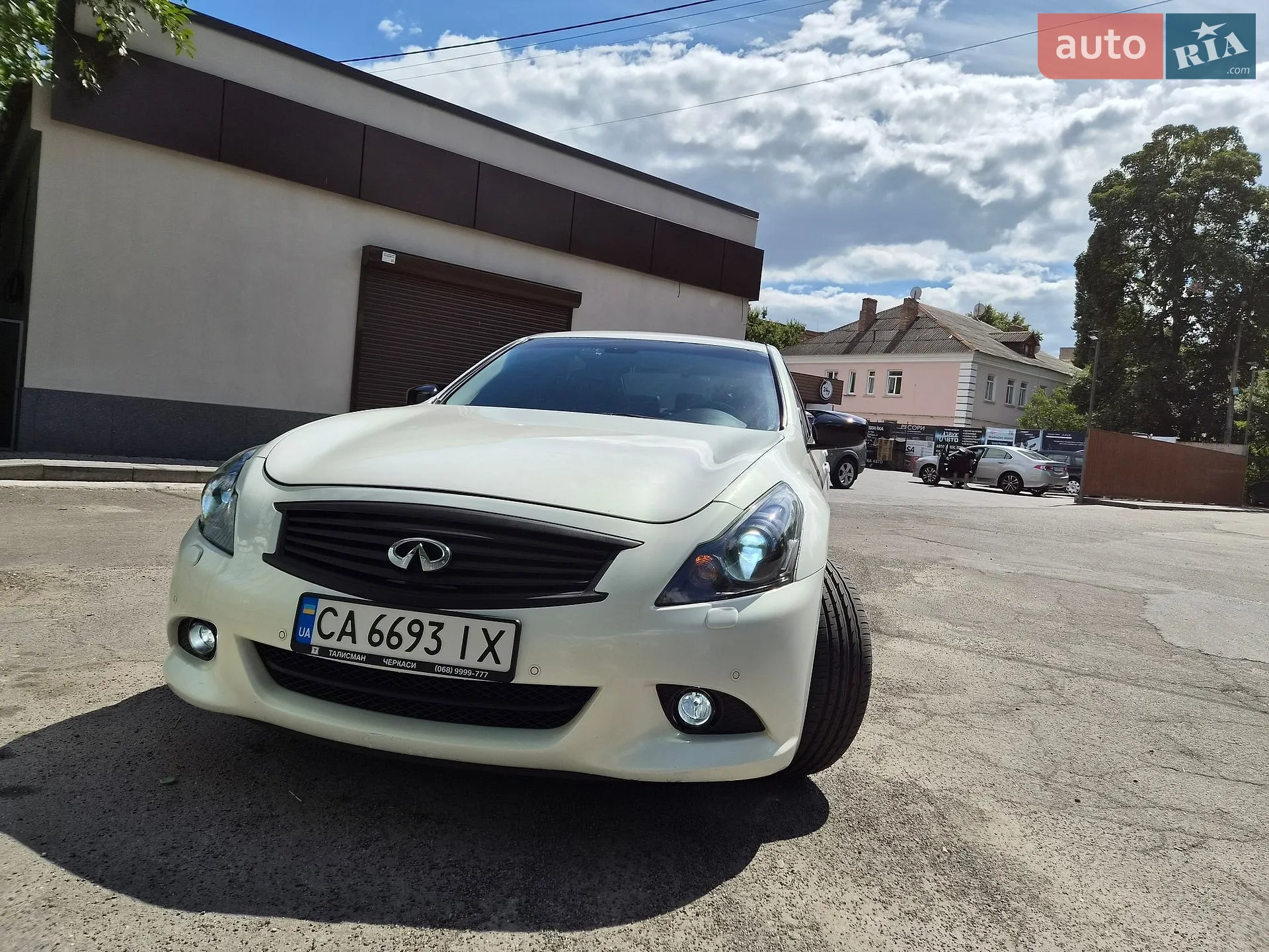 Infiniti G25, 2011