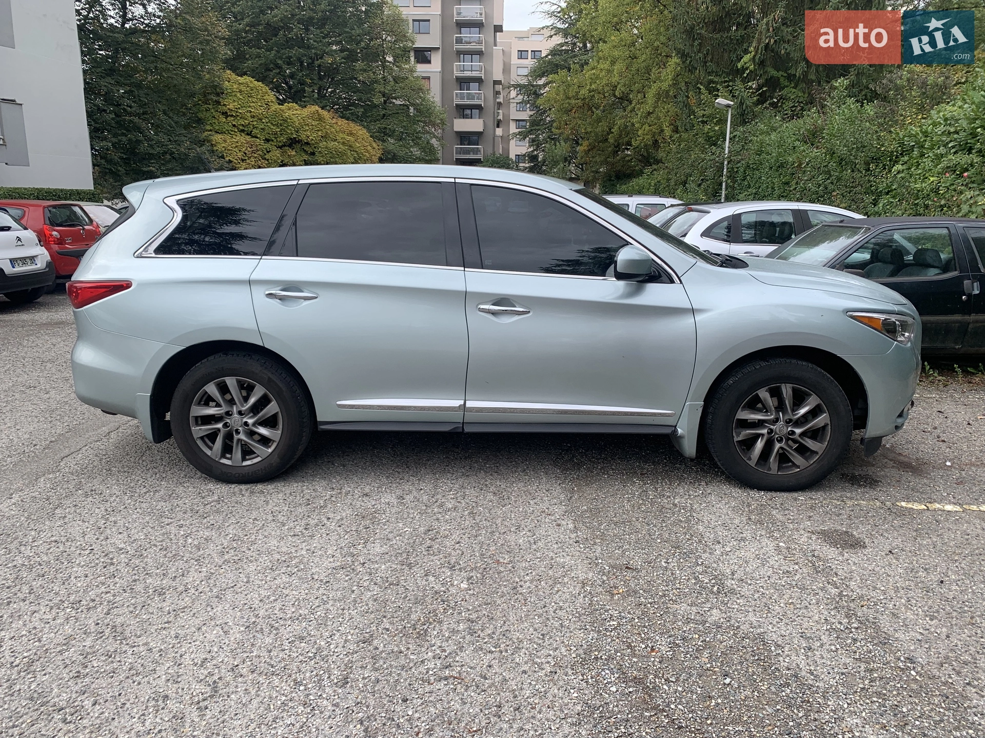 Infiniti JX35, 2013