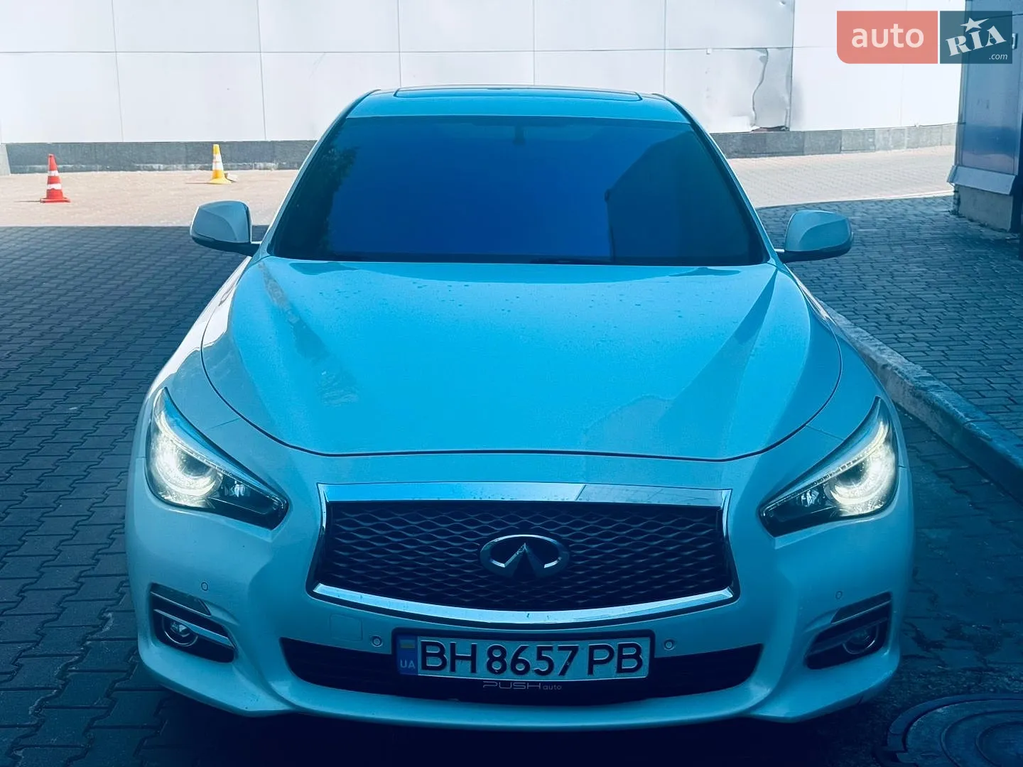Infiniti Q50, 2015