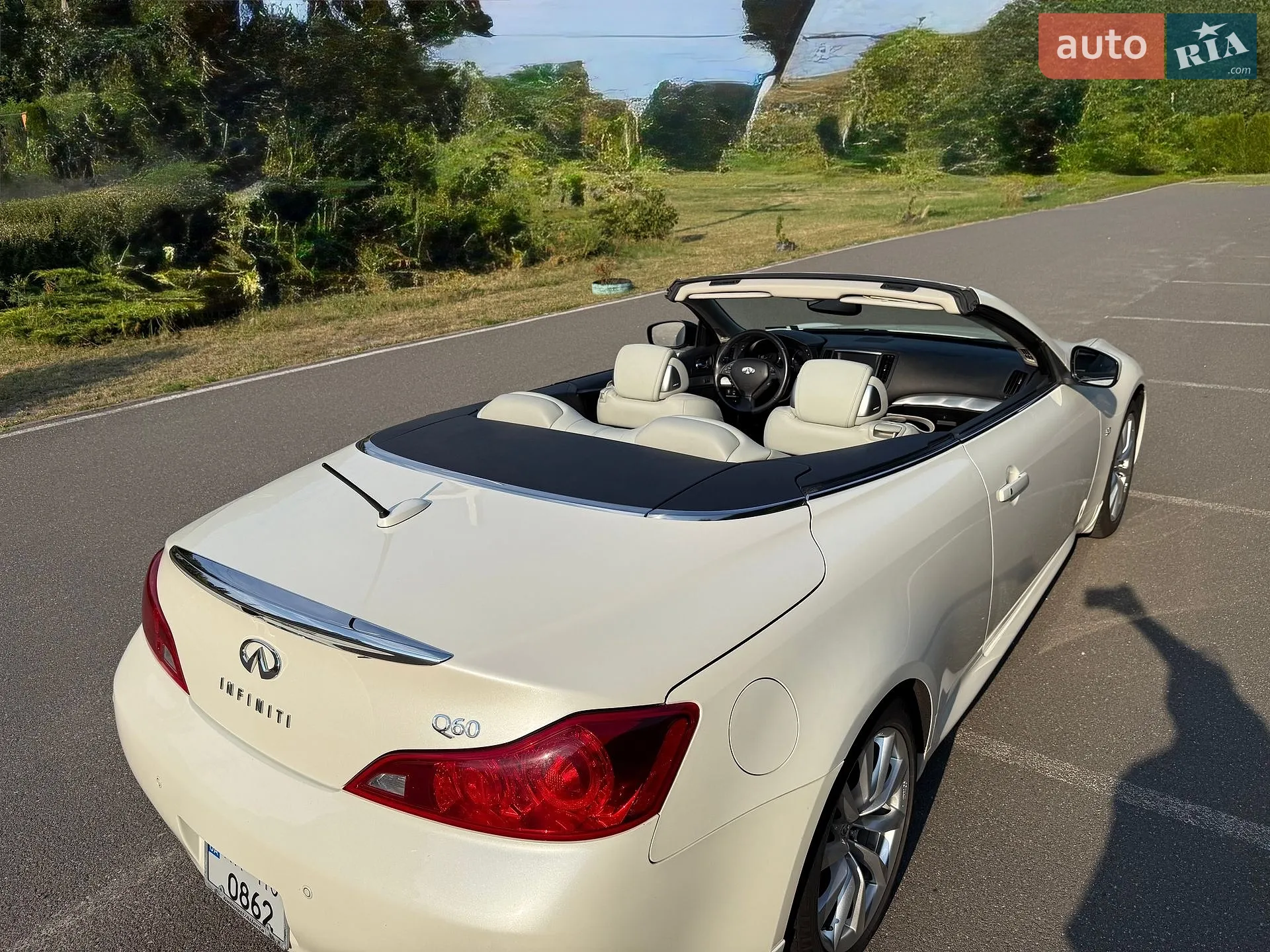 Infiniti Q60, 2015