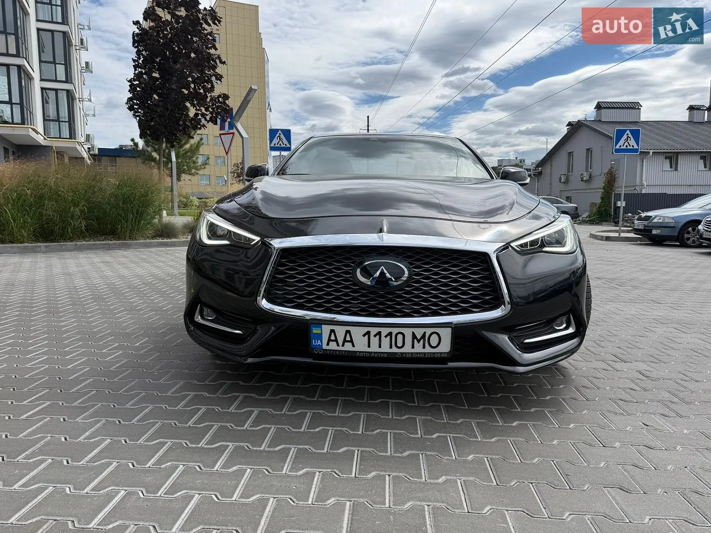 Infiniti Q60, 2019