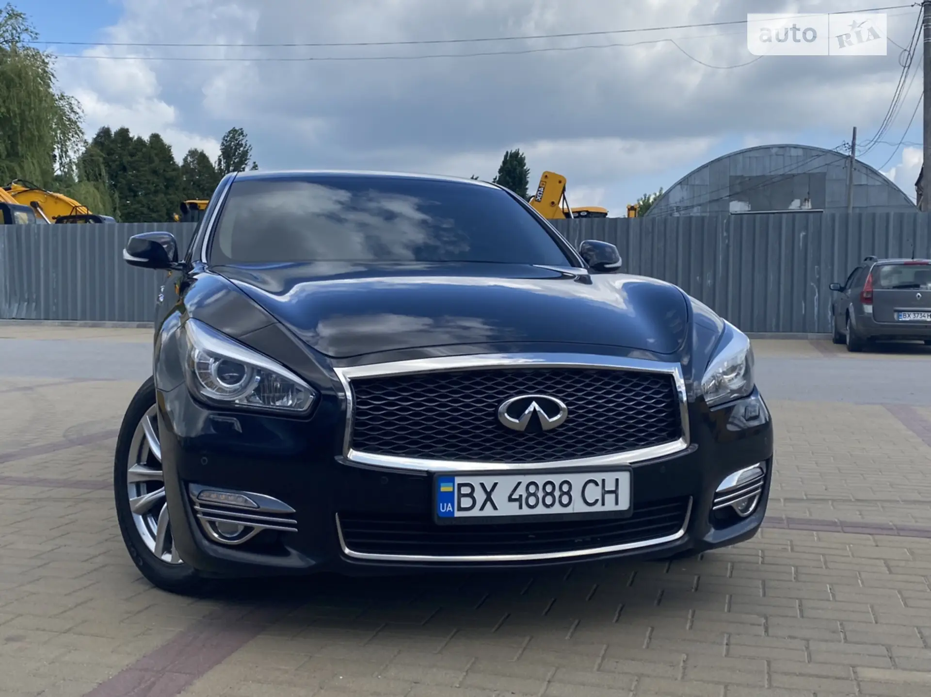 Infiniti Q70, 2018