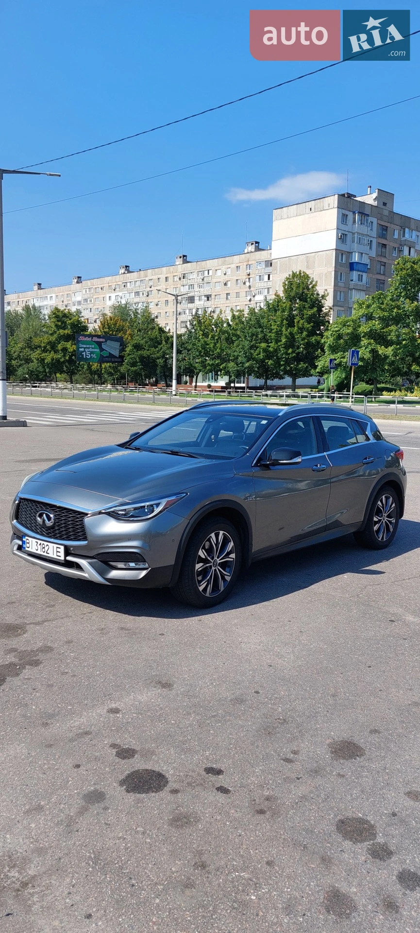 Infiniti QX30, 2016