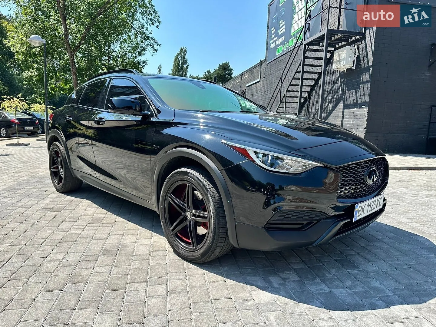 Infiniti QX30, 2016