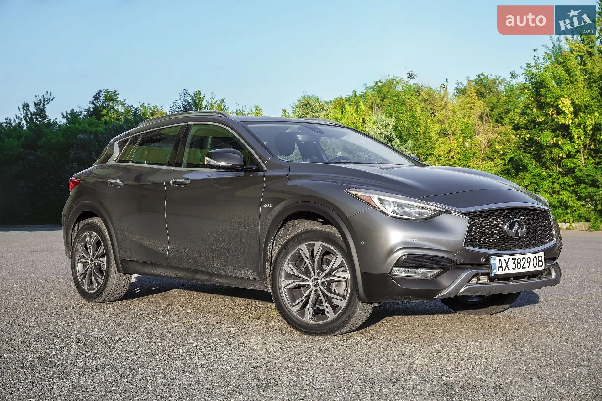 Infiniti QX30, 2016