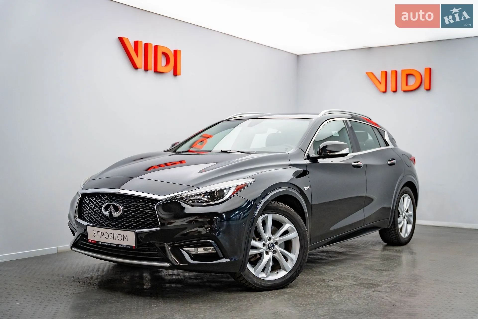 Infiniti QX30, 2016