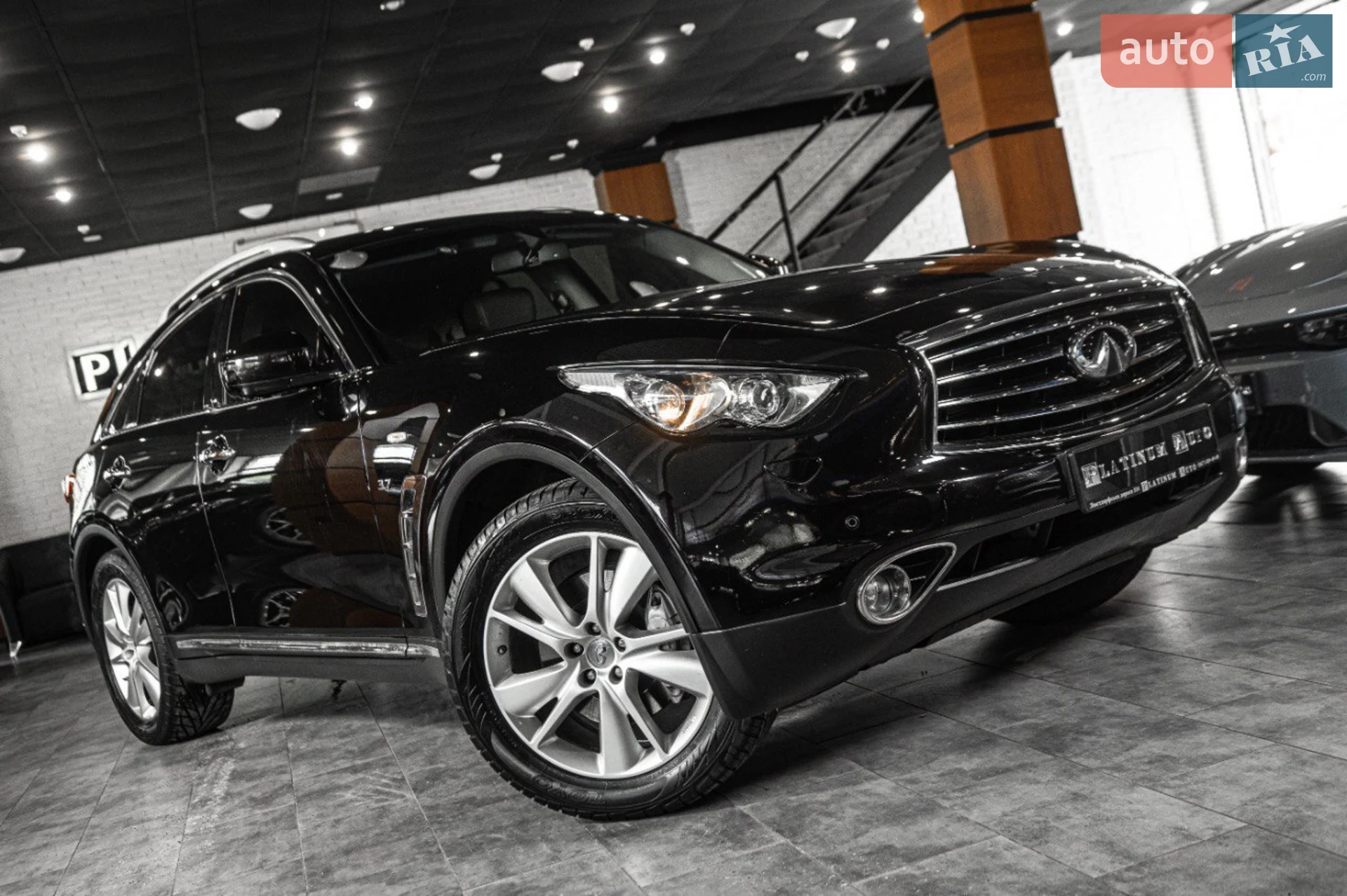 Infiniti QX70, 2014