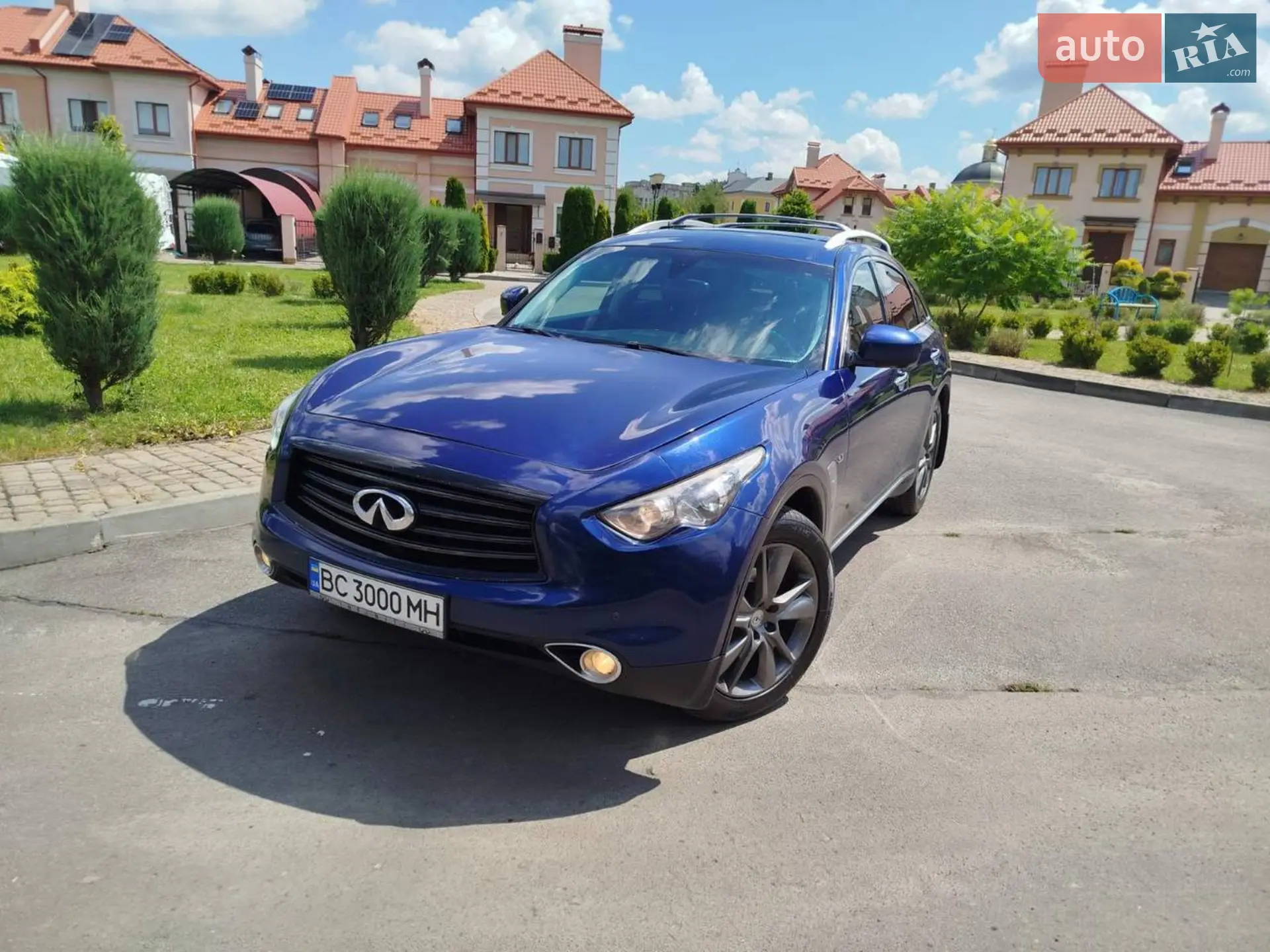 Infiniti QX70, 2015