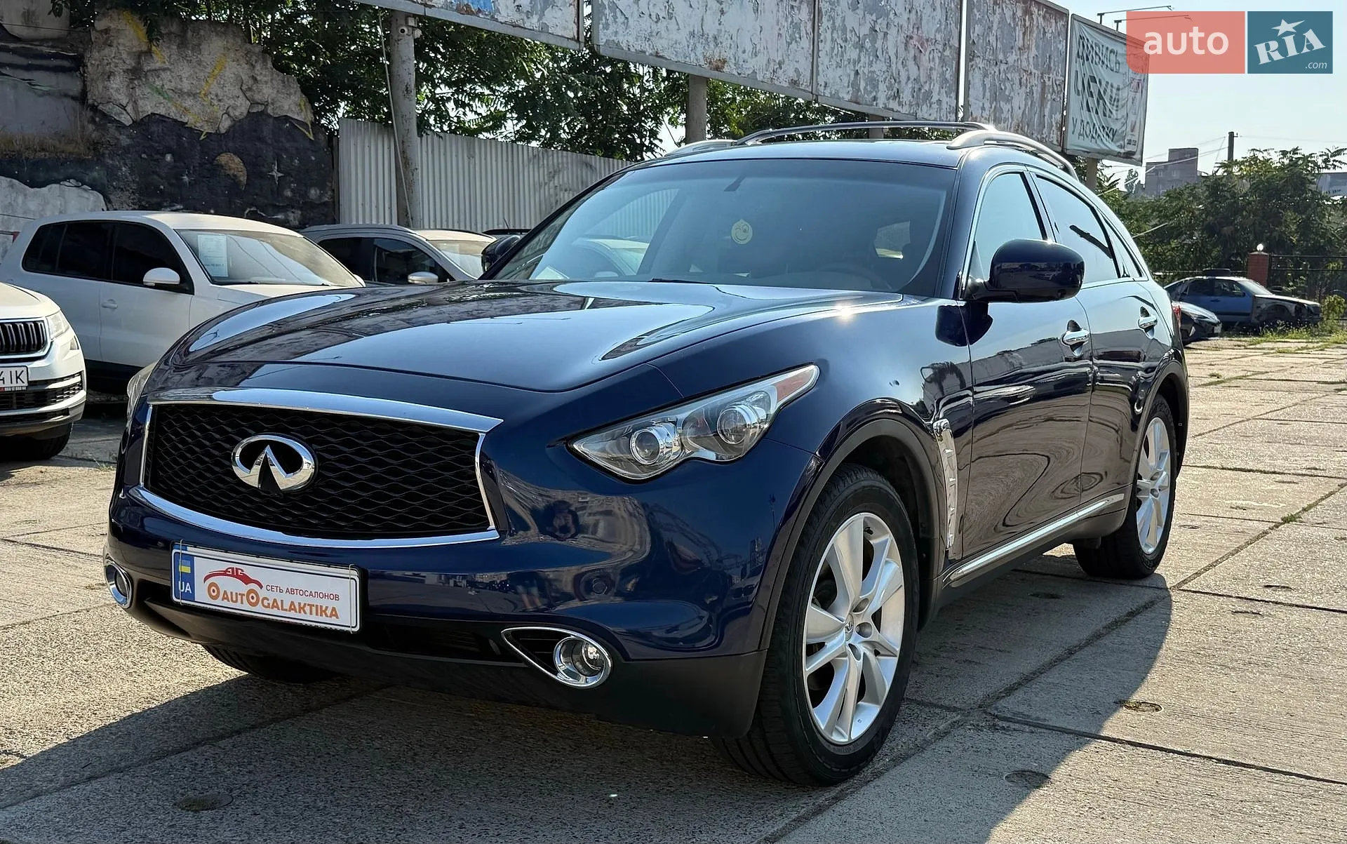 Infiniti QX70, 2015