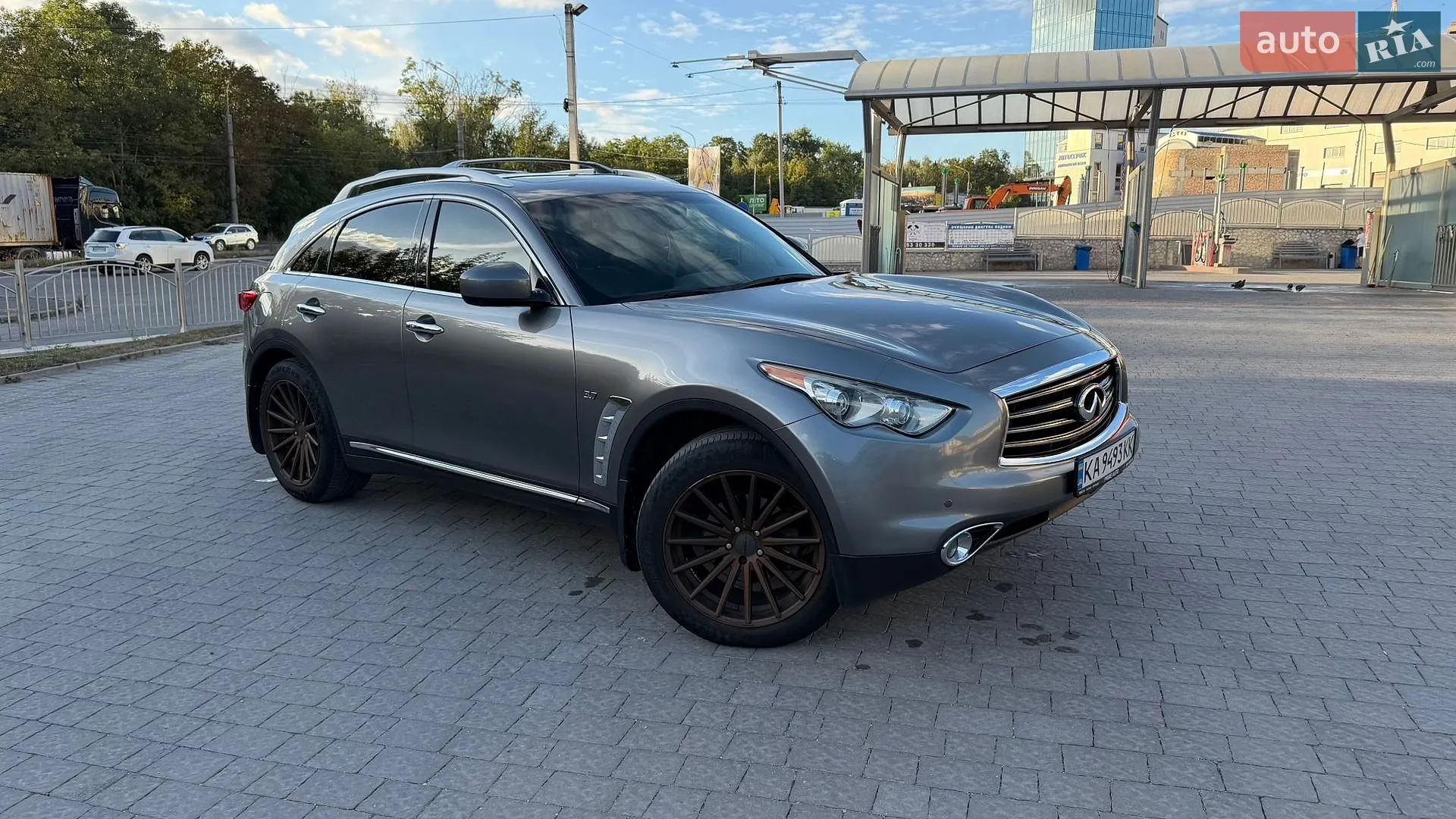 Infiniti QX70, 2014