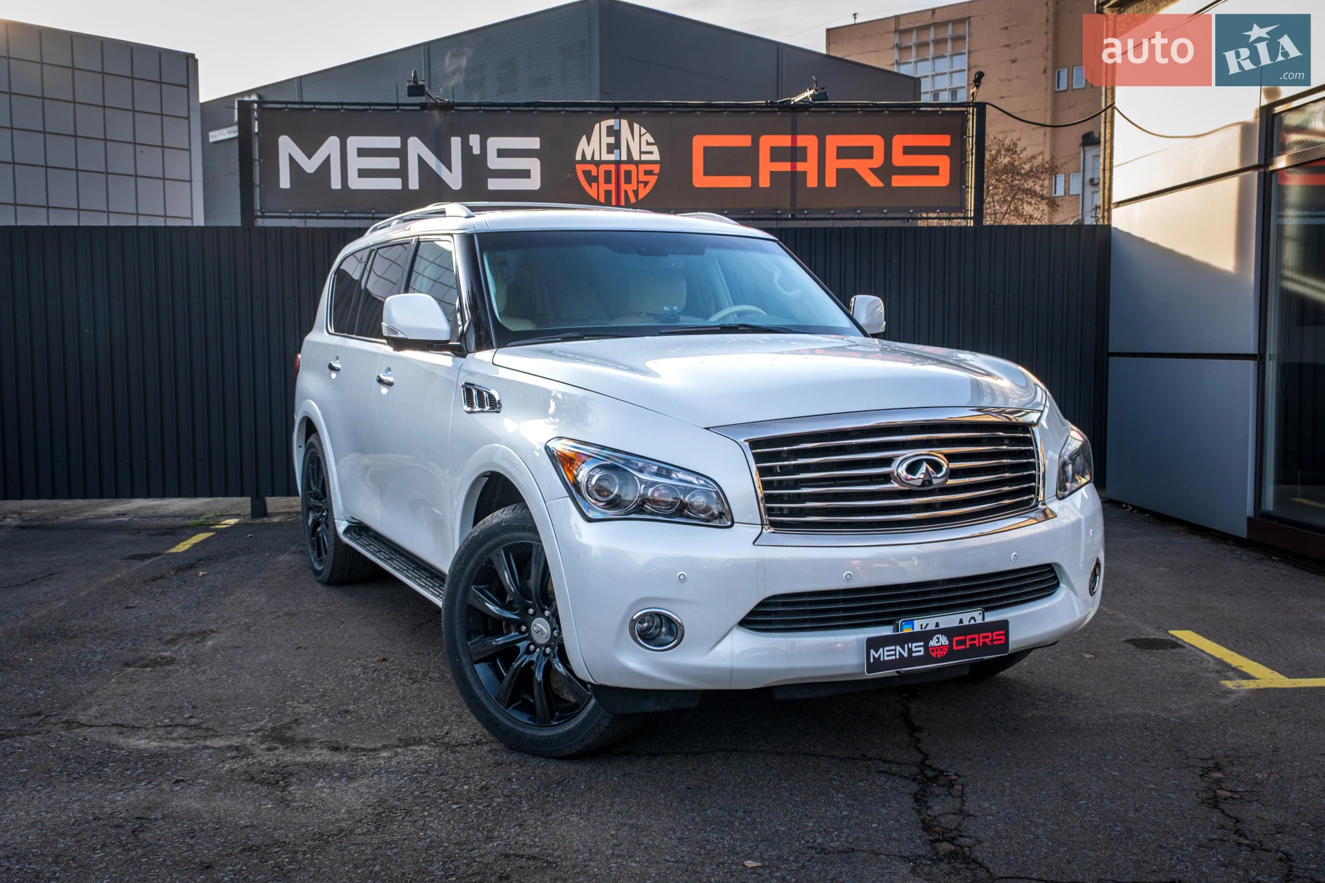 Infiniti QX80, 2014