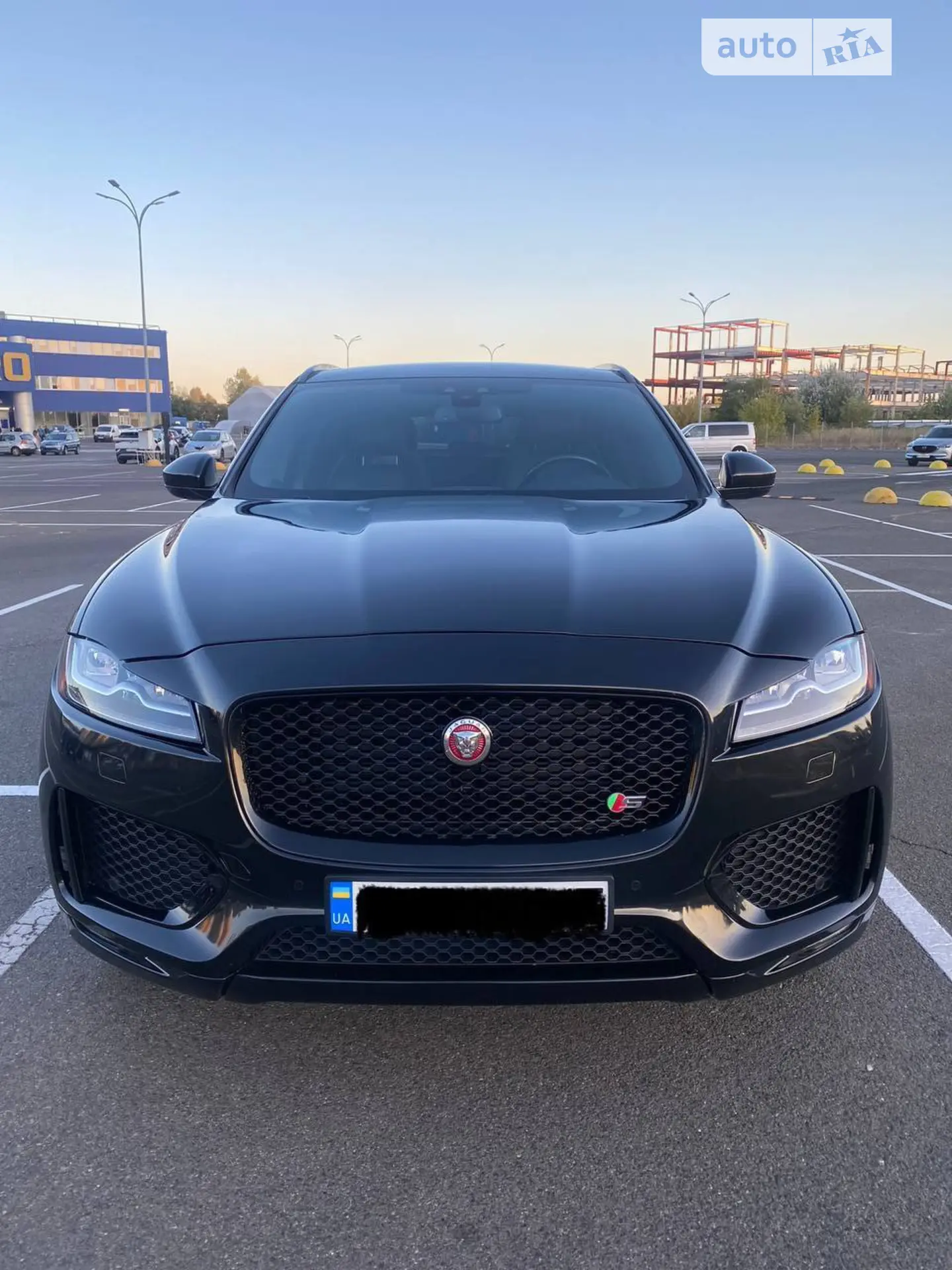 Jaguar F-Pace, 2016