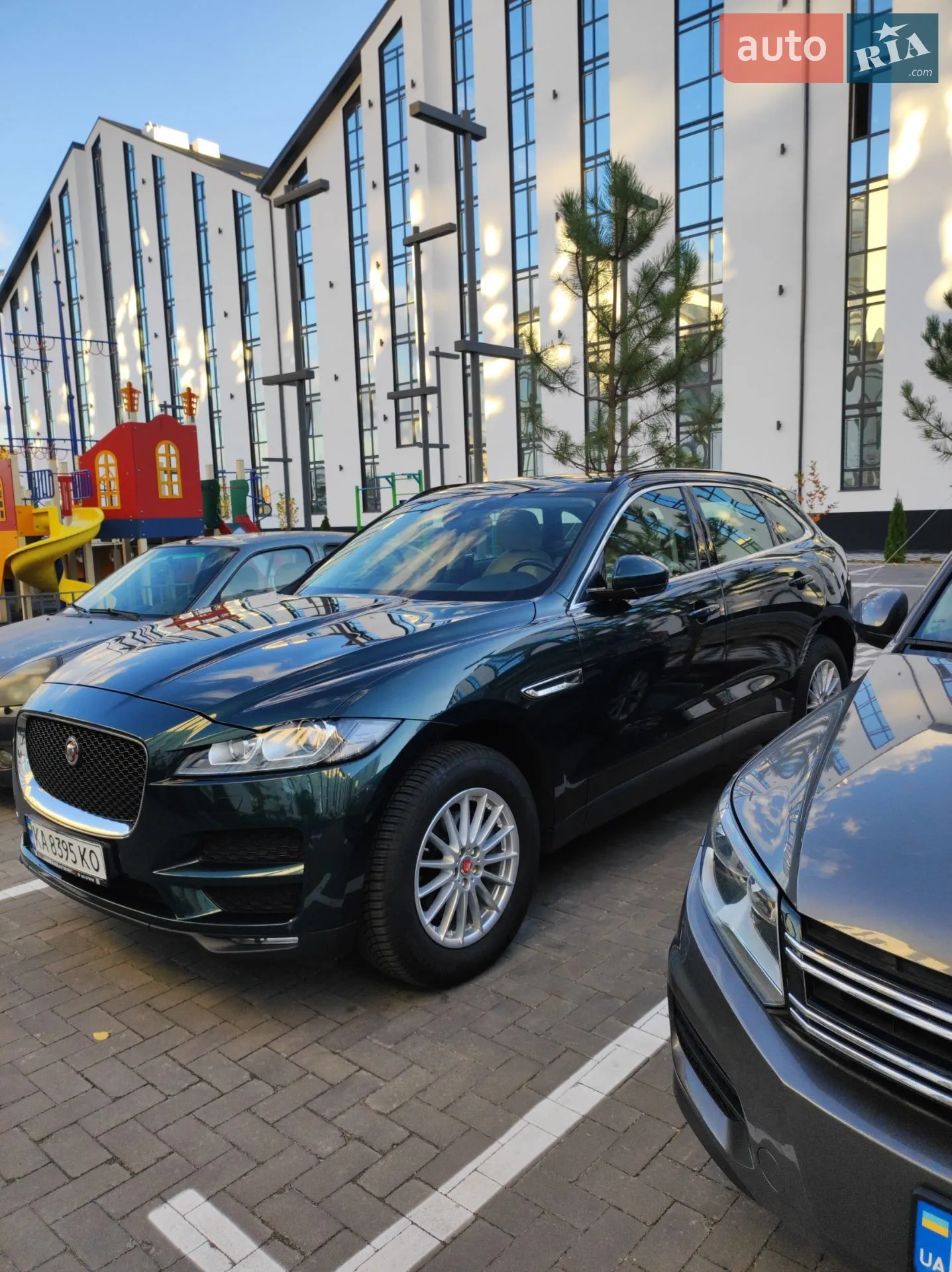 Jaguar F-Pace, 2017