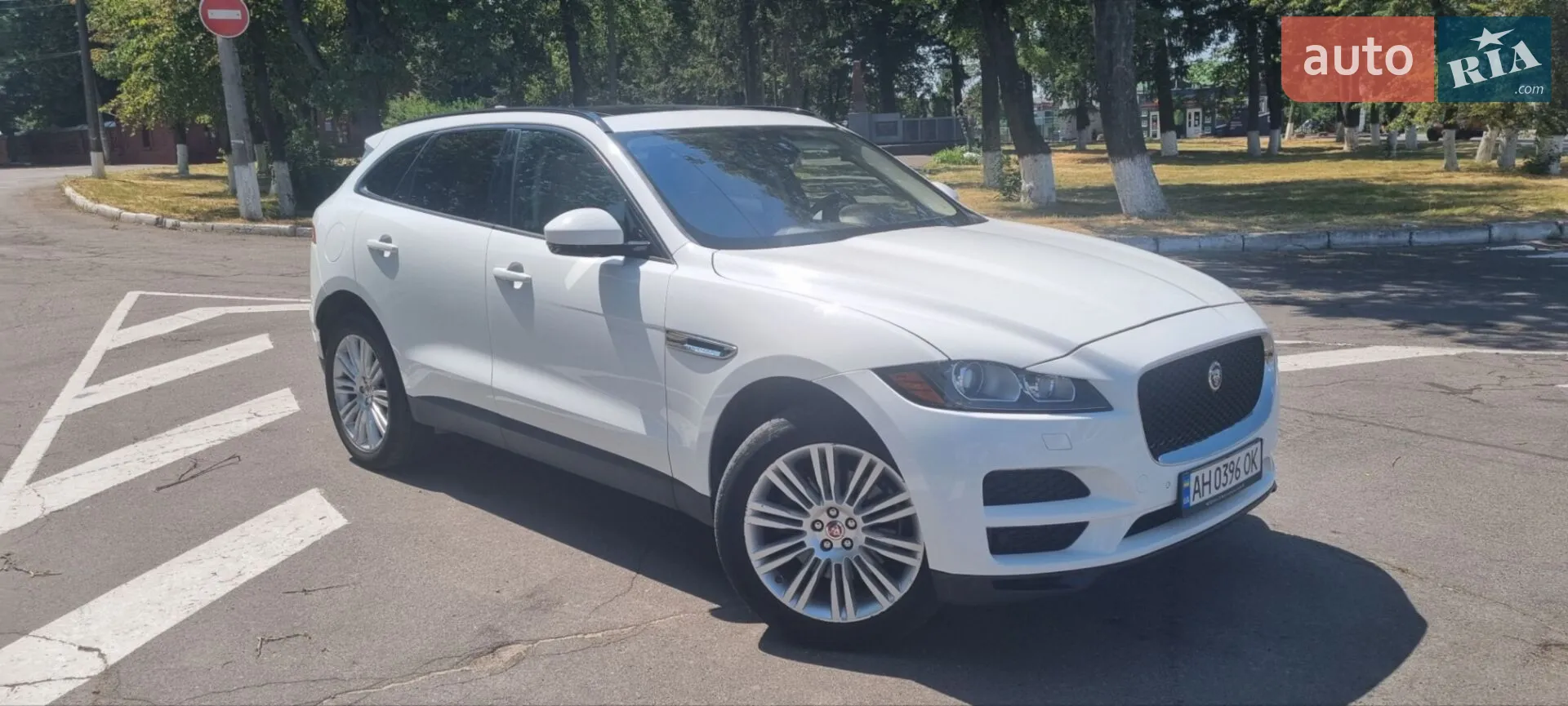 Jaguar F-Pace, 2016