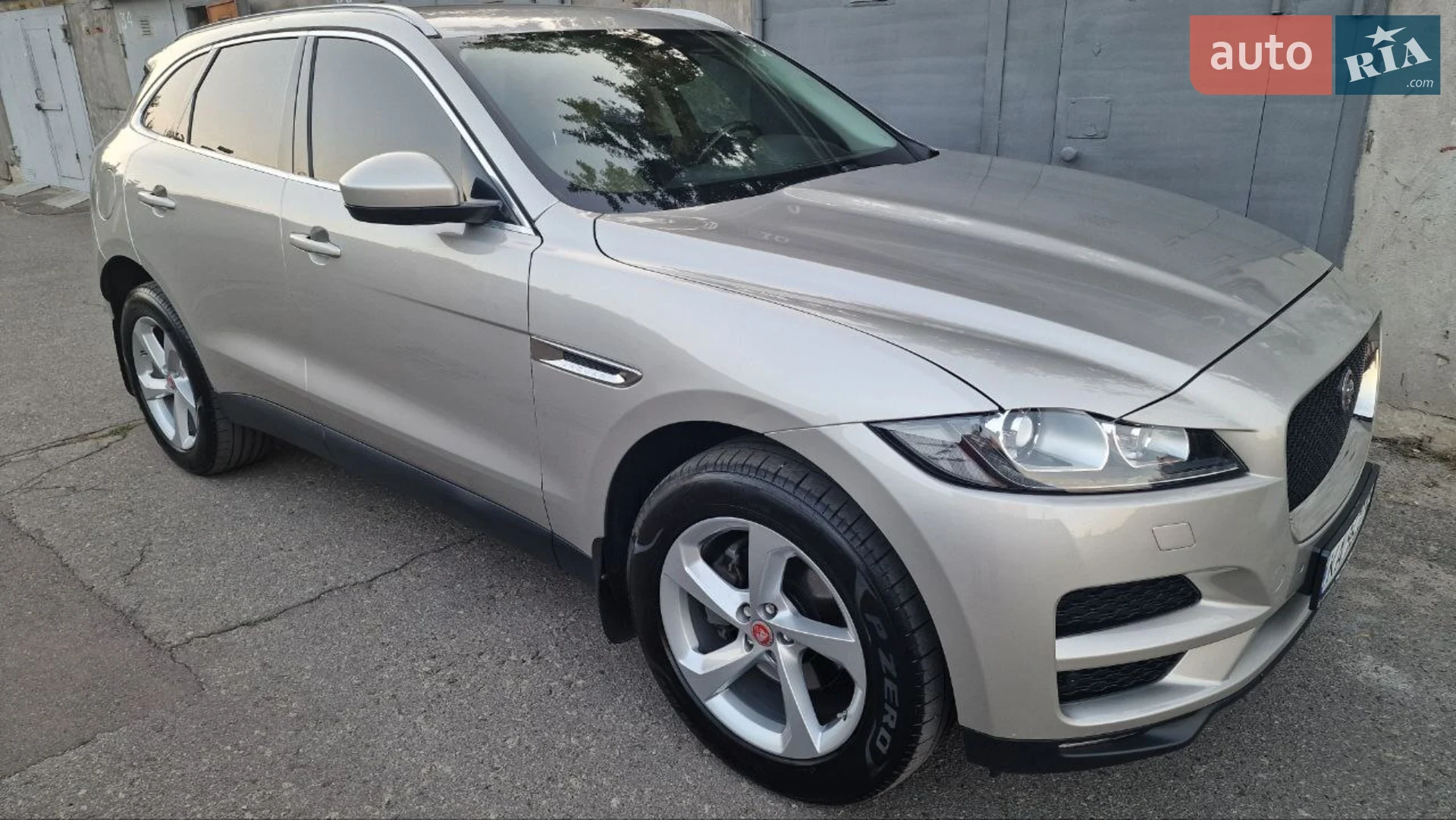 Jaguar F-Pace, 2017