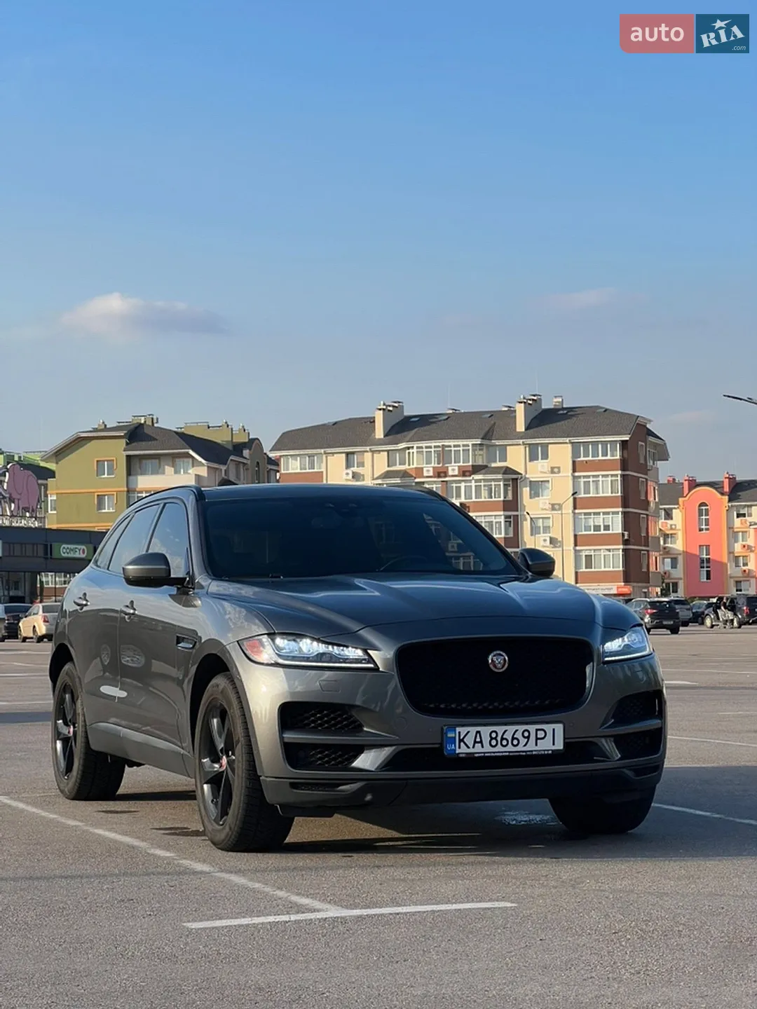 Jaguar F-Pace, 2016