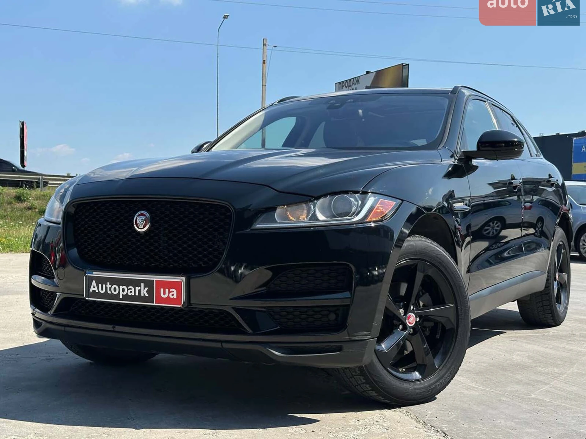 Jaguar F-Pace, 2016