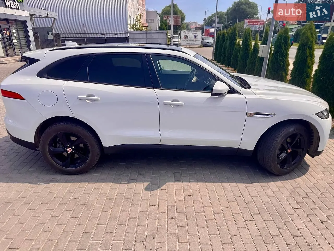 Jaguar F-Pace, 2017