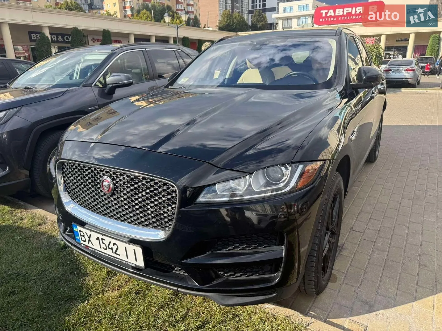 Jaguar F-Pace, 2016