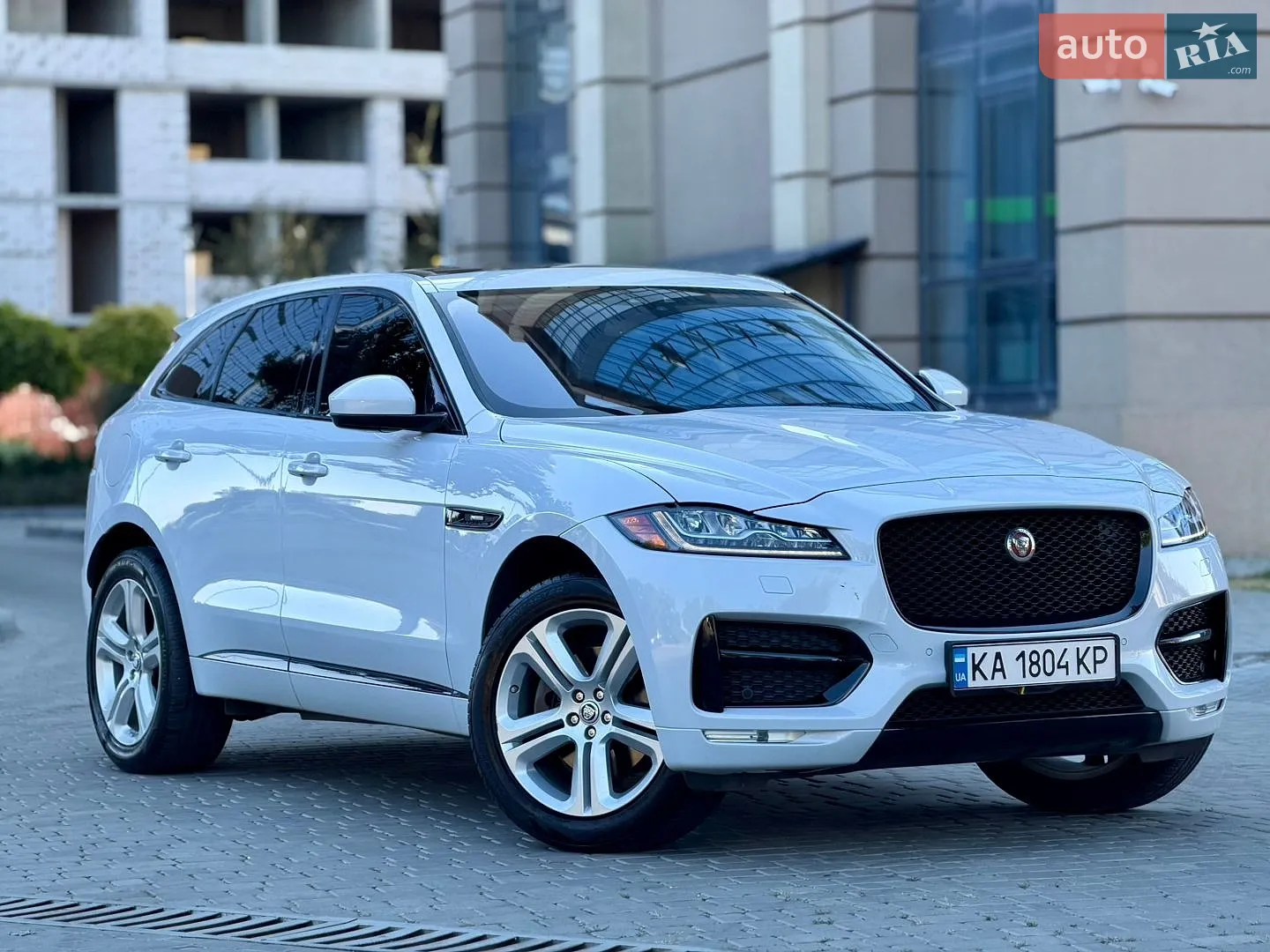 Jaguar F-Pace, 2016
