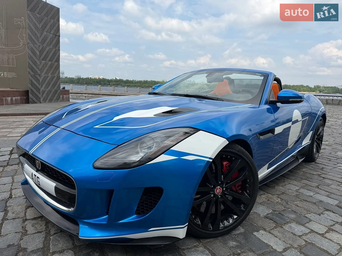 Jaguar F-Type, 2015