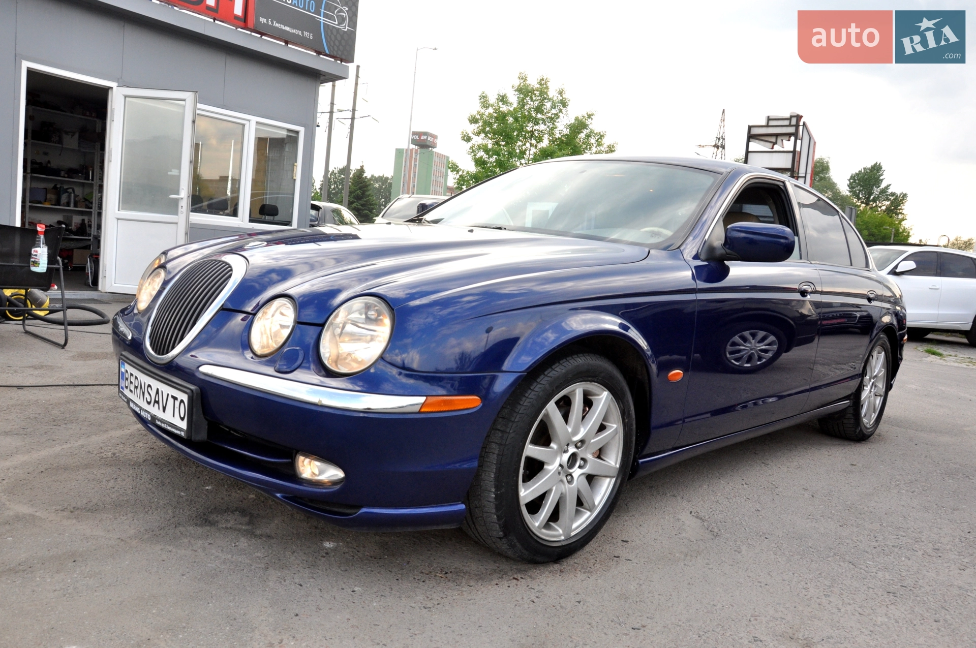 Jaguar S-Type, 2001
