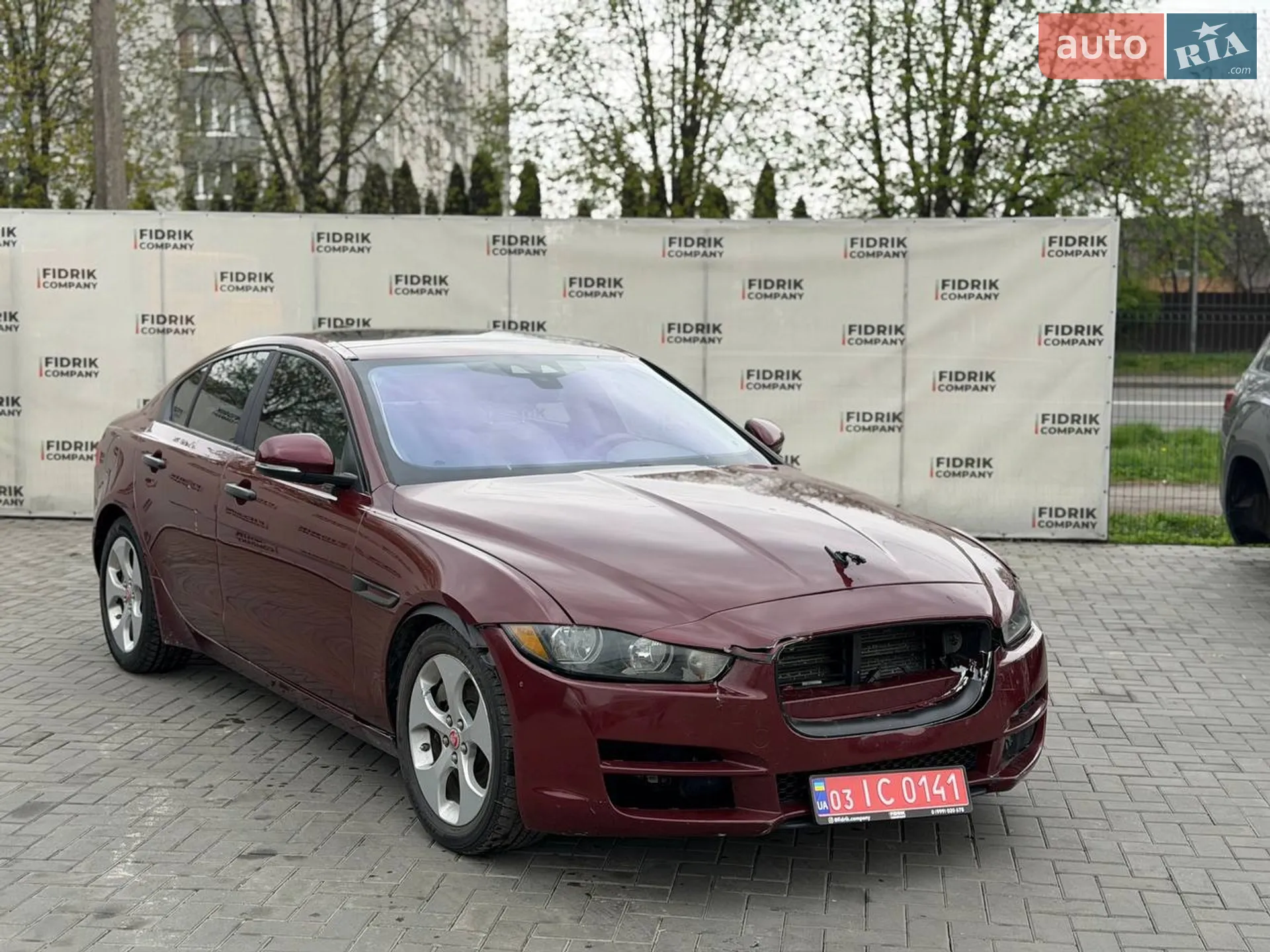 Jaguar XE, 2016