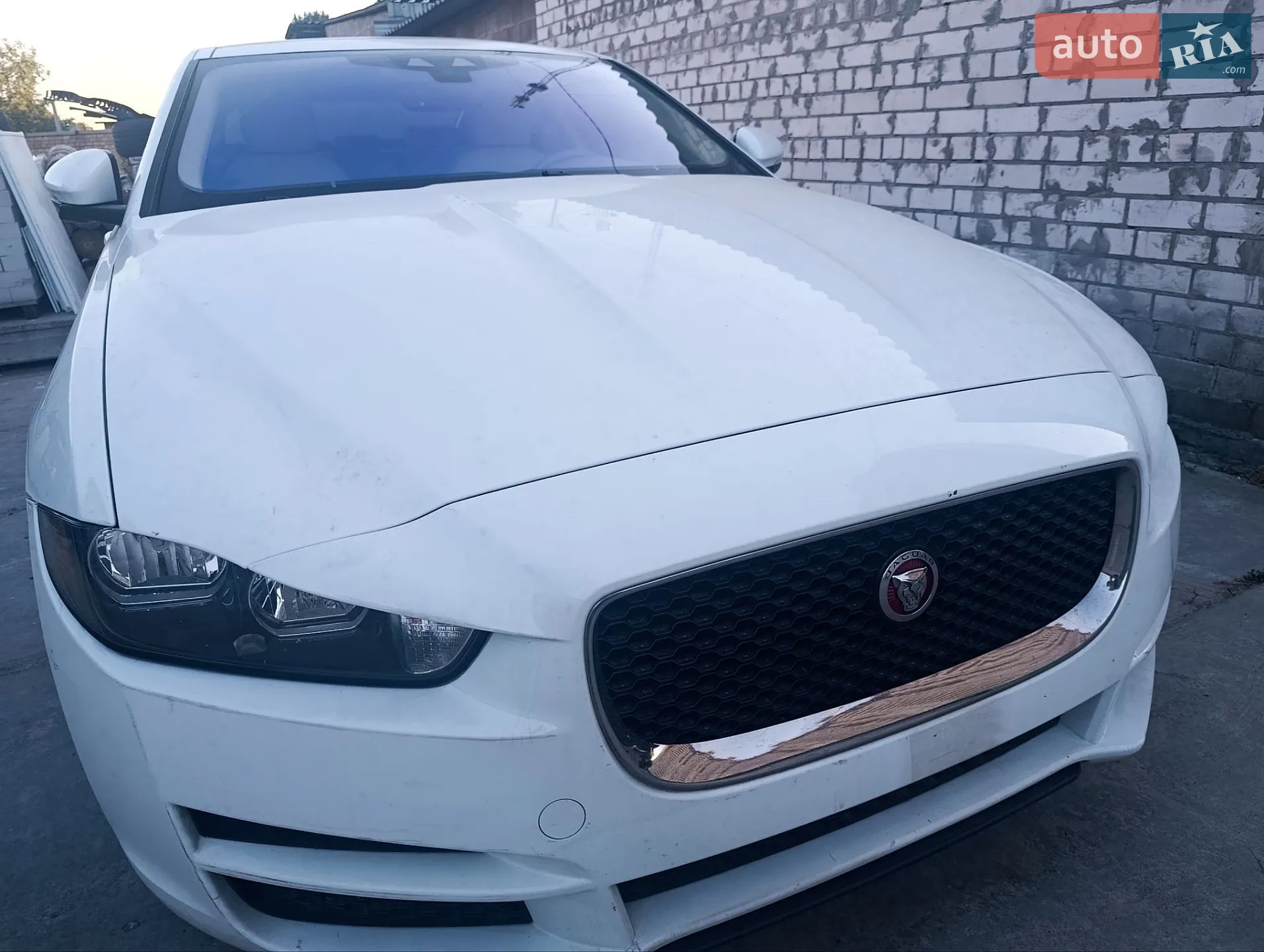 Jaguar XE, 2018