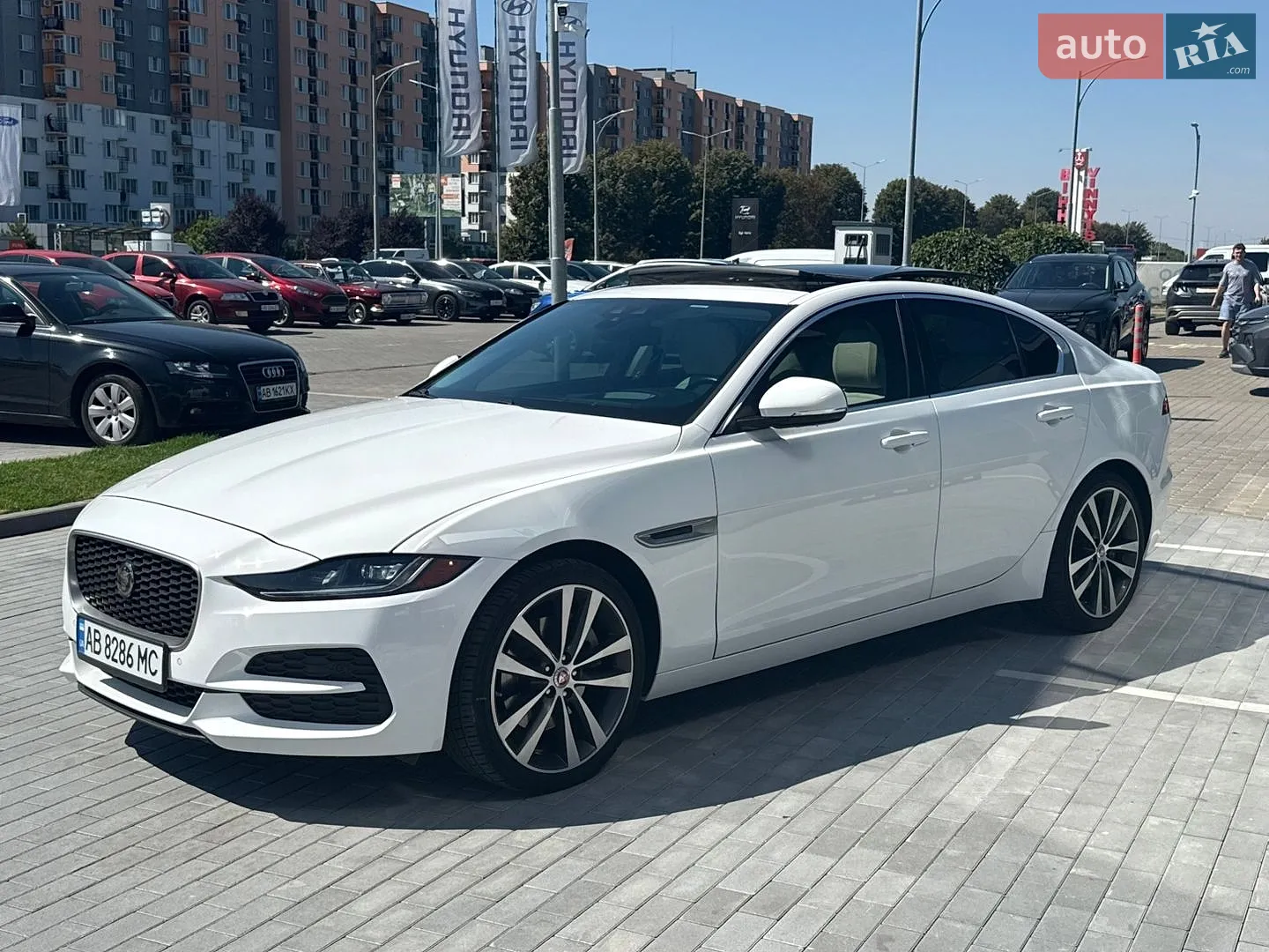 Jaguar XE, 2019