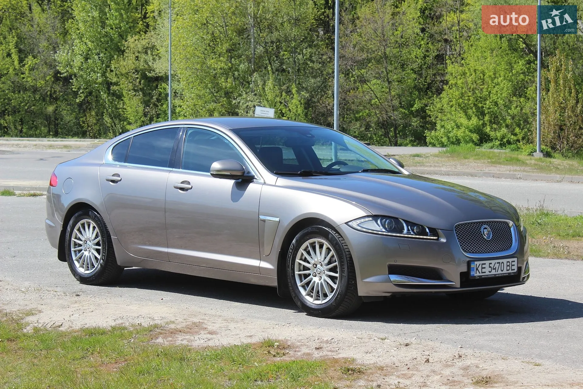 Jaguar XF, 2012