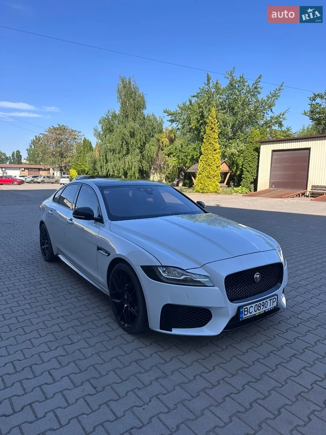 Jaguar XF, 2016