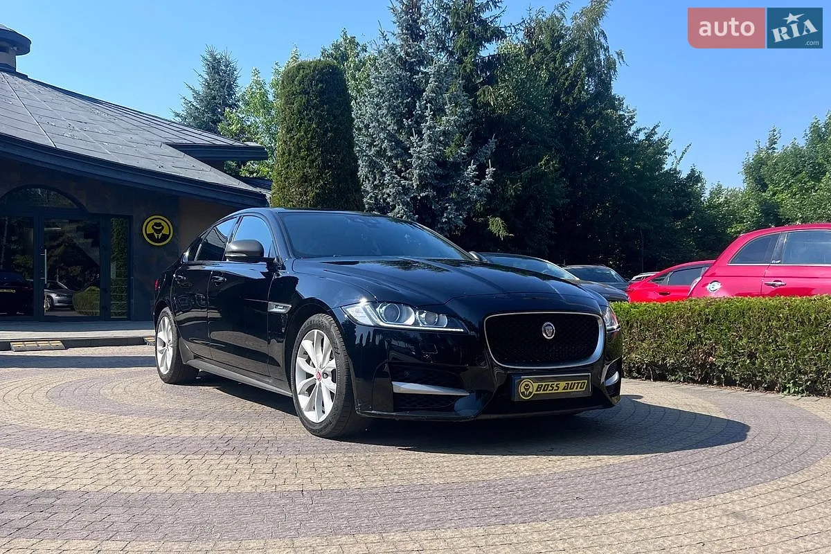 Jaguar XF, 2017