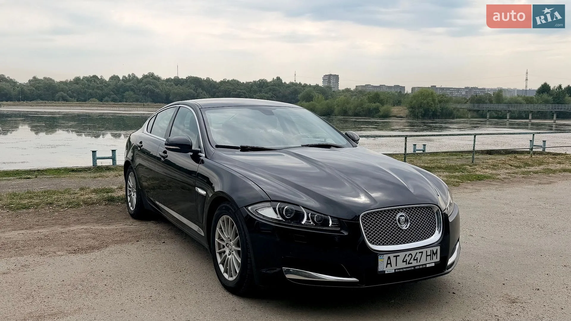 Jaguar XF, 2012