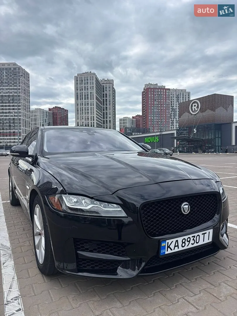 Jaguar XF, 2016