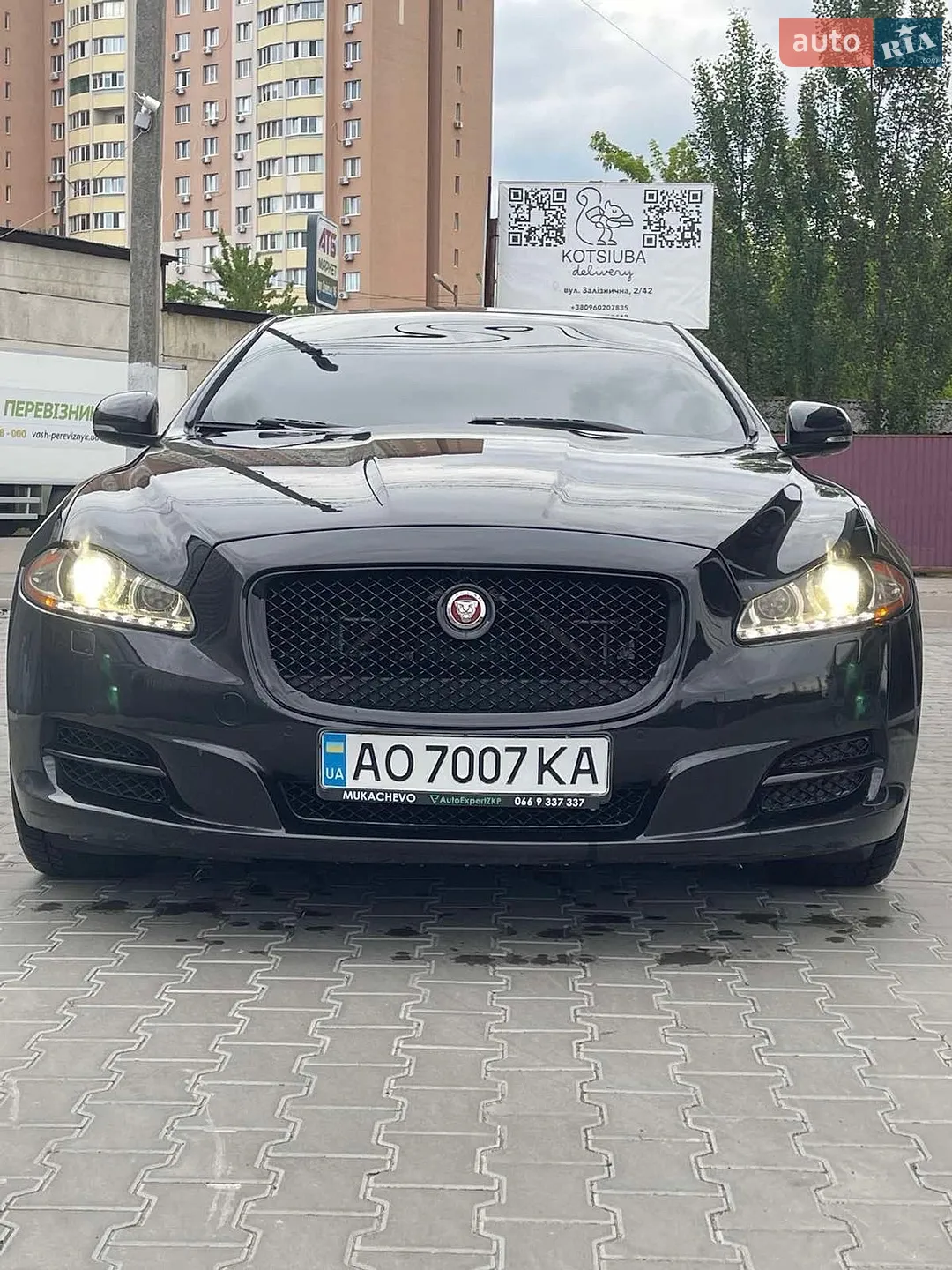 Jaguar XJ, 2015
