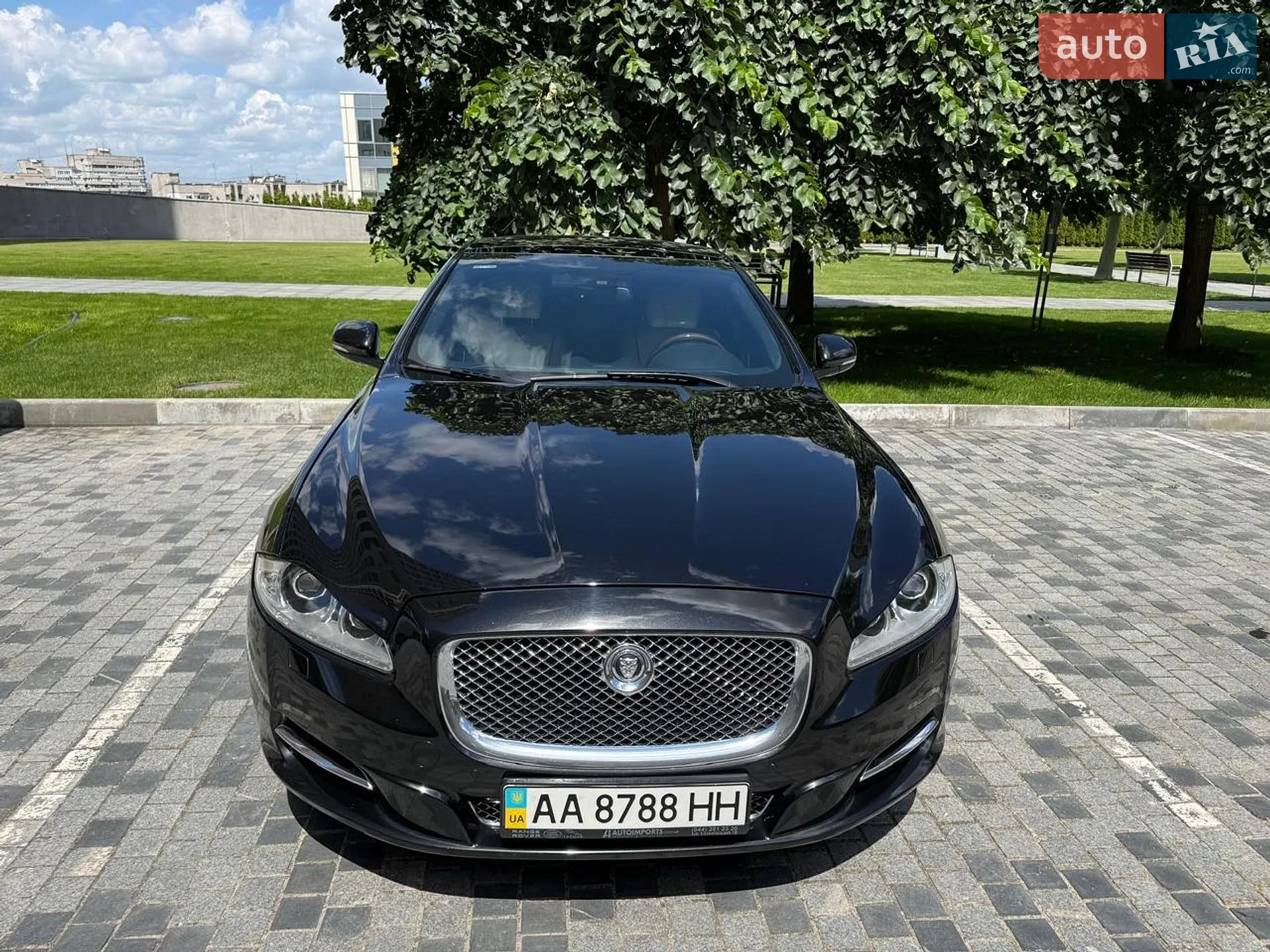 Jaguar XJ, 2013