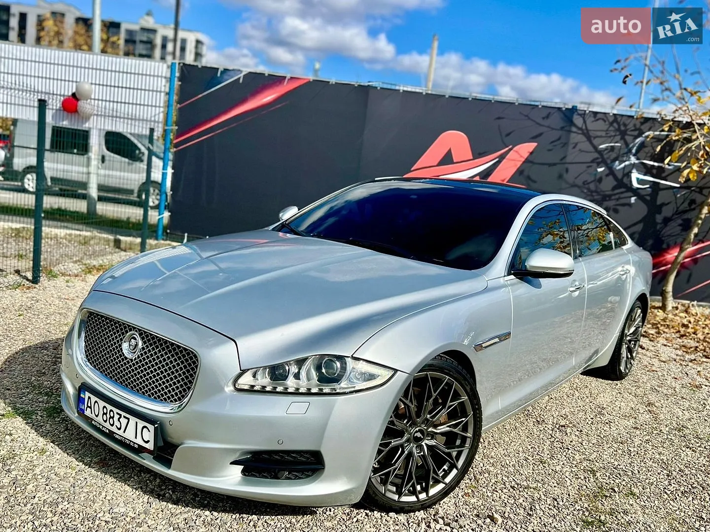 Jaguar XJ, 2010