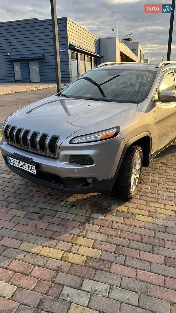 Jeep Cherokee, 2016
