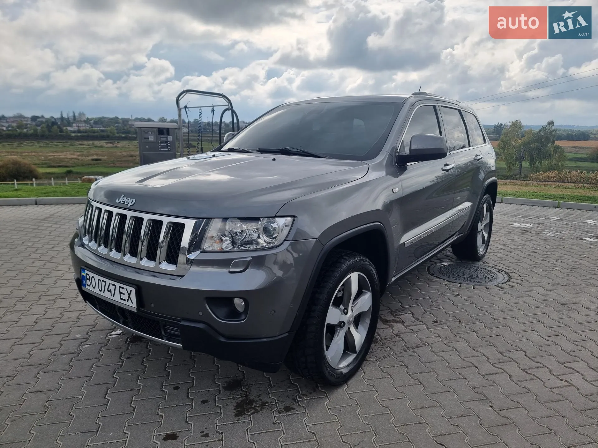 Jeep Grand Cherokee, 2011