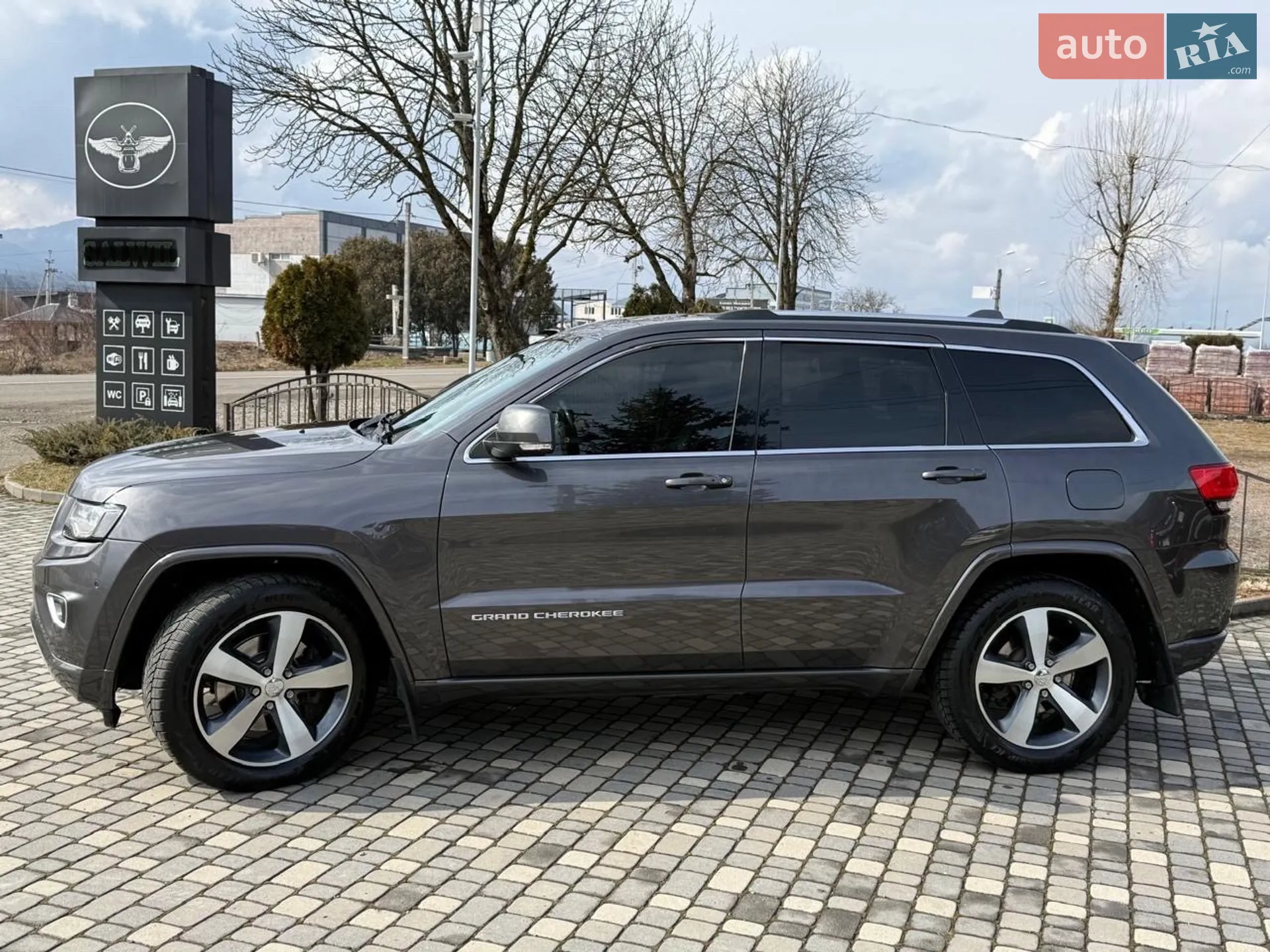 Jeep Grand Cherokee, 2013