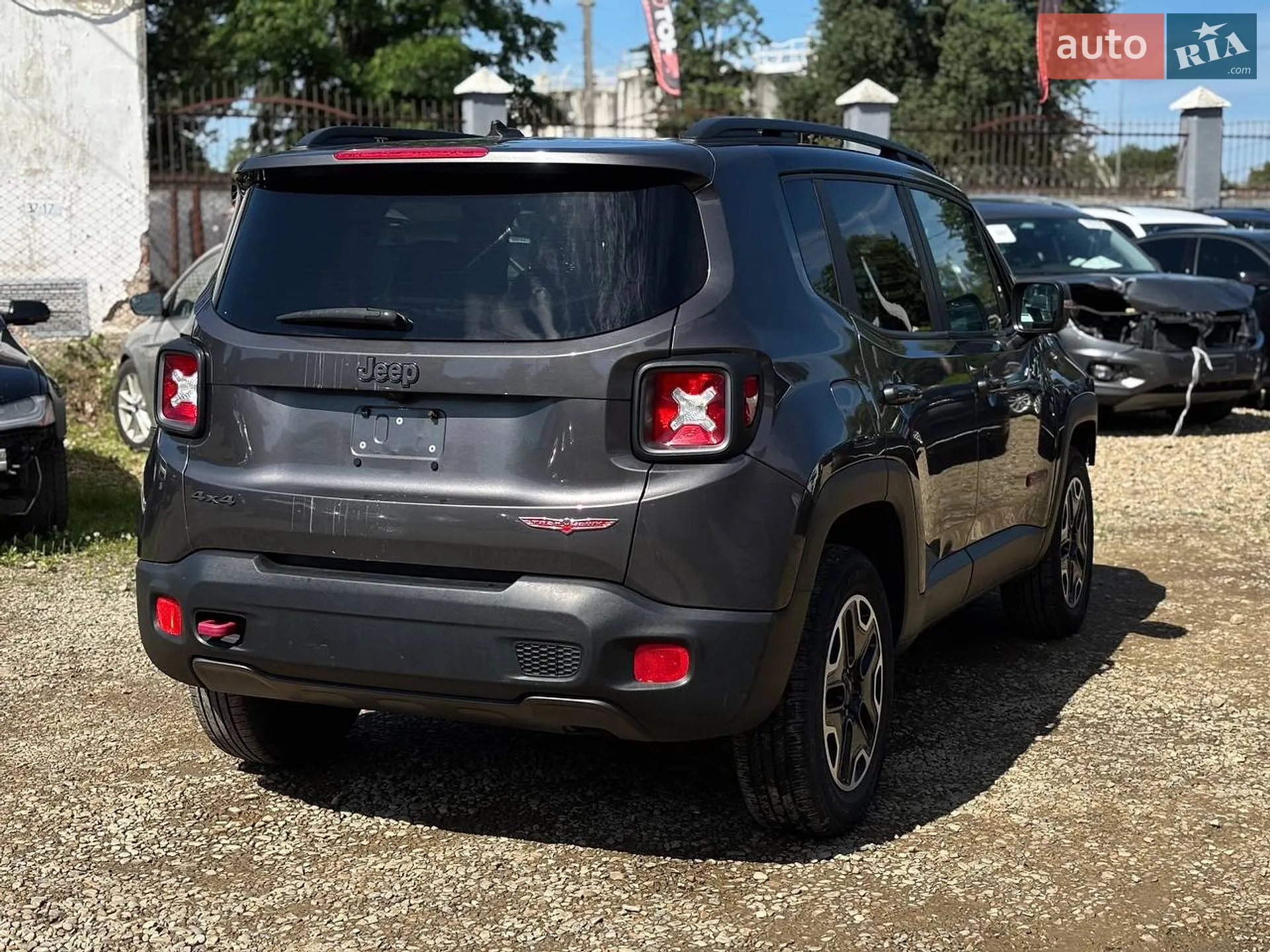 Jeep Renegade, 2016