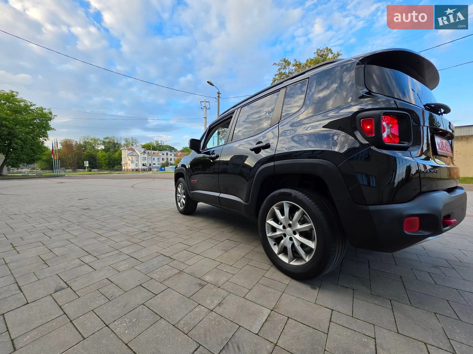 Jeep Renegade, 2015