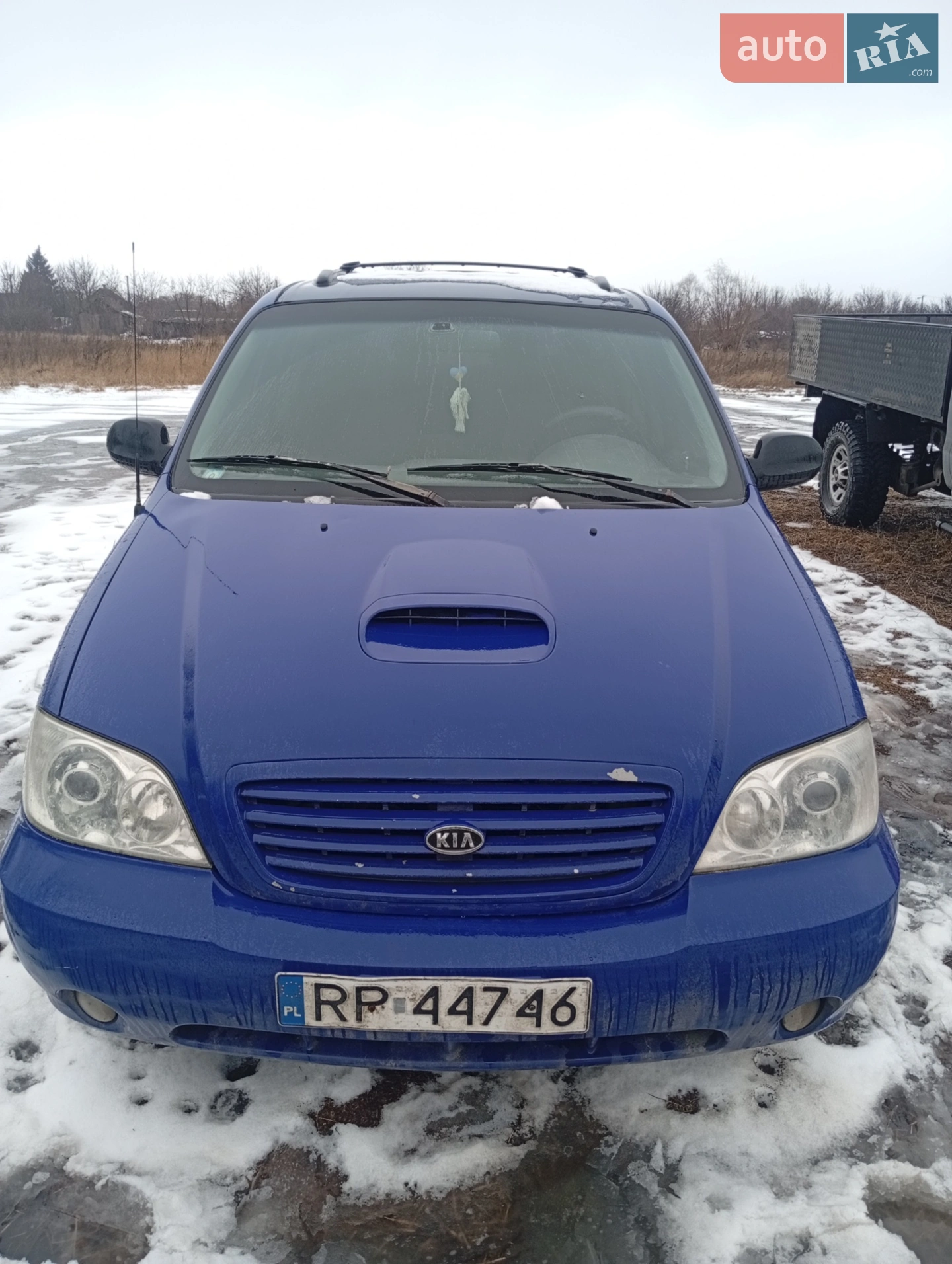 Kia Carnival, 2004