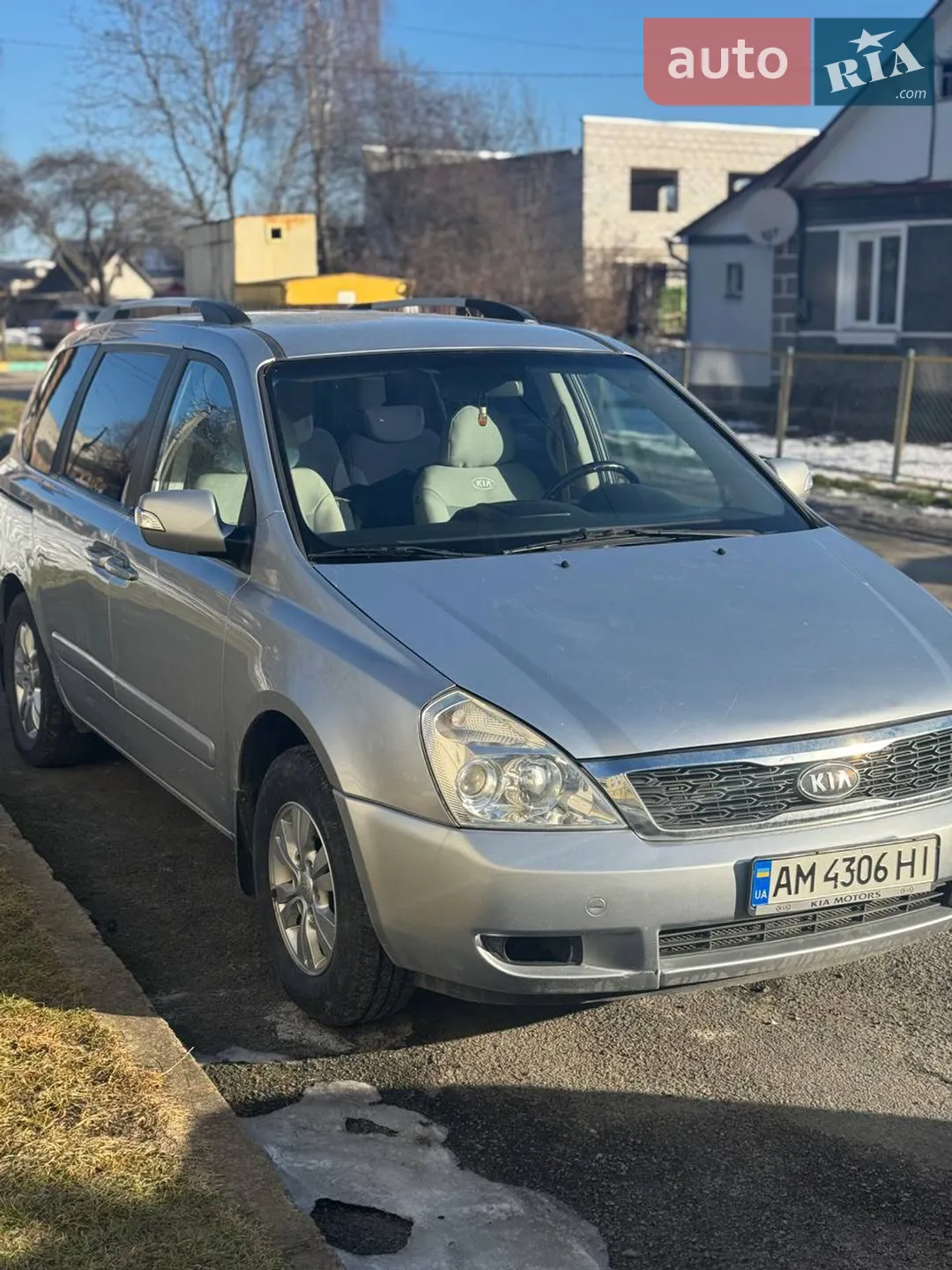 Kia Carnival, 2011